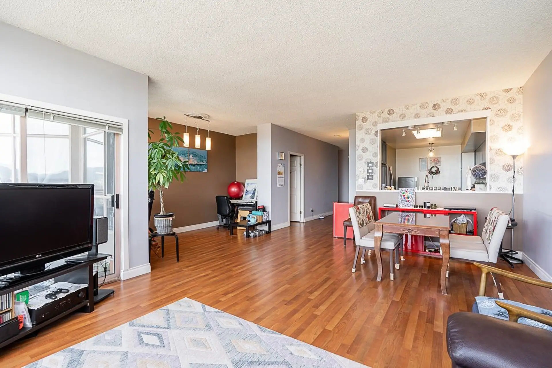 #2001 14881 103a Avenue - Image 4