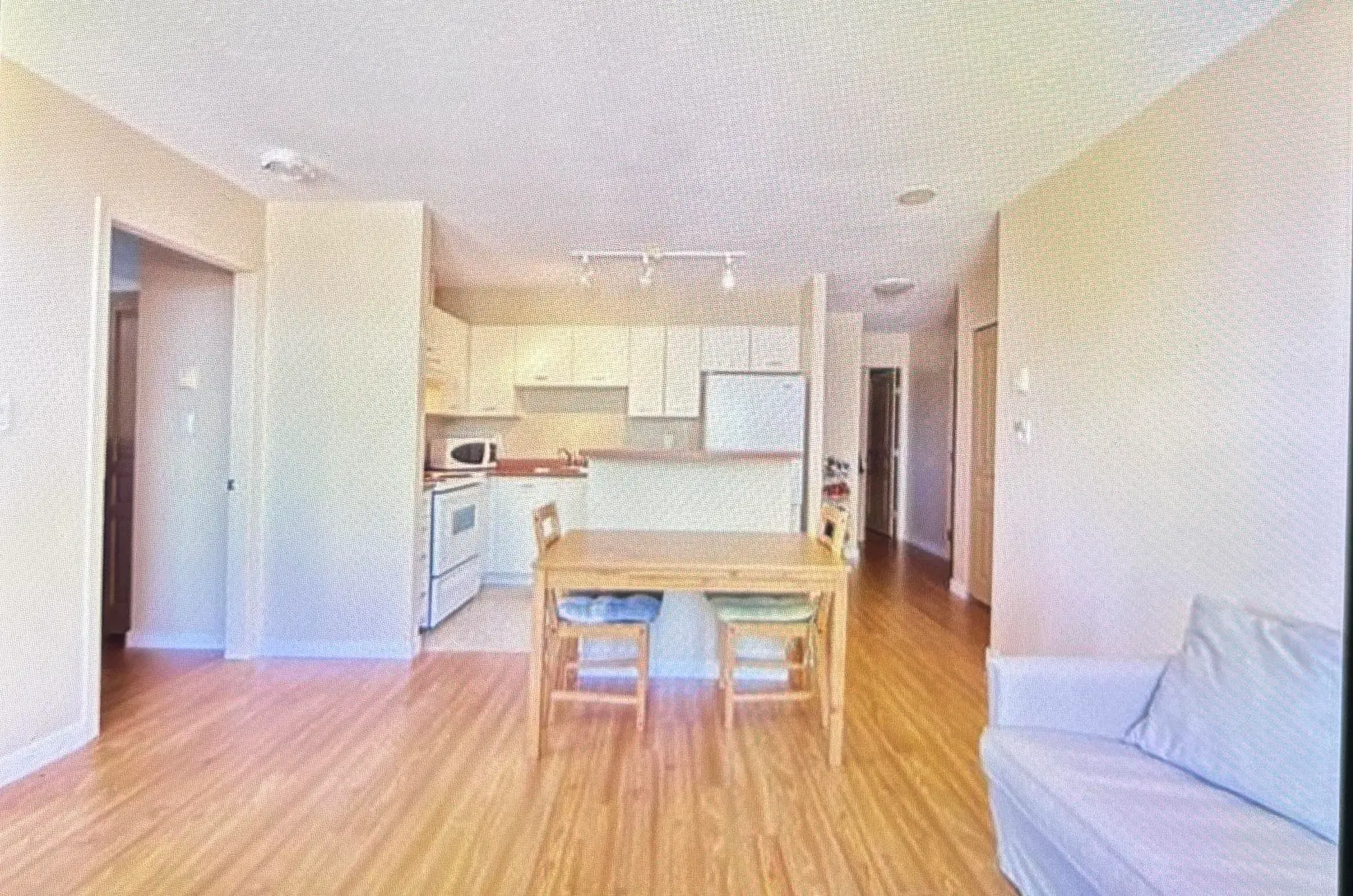 #506 3438 Vanness Avenue - Image 3