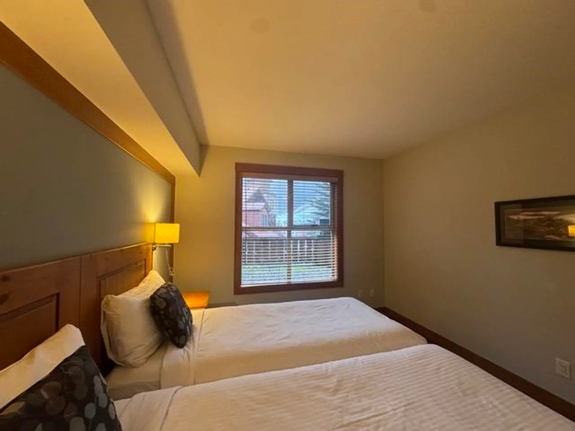 #201D 2036 London Lane - Image 4