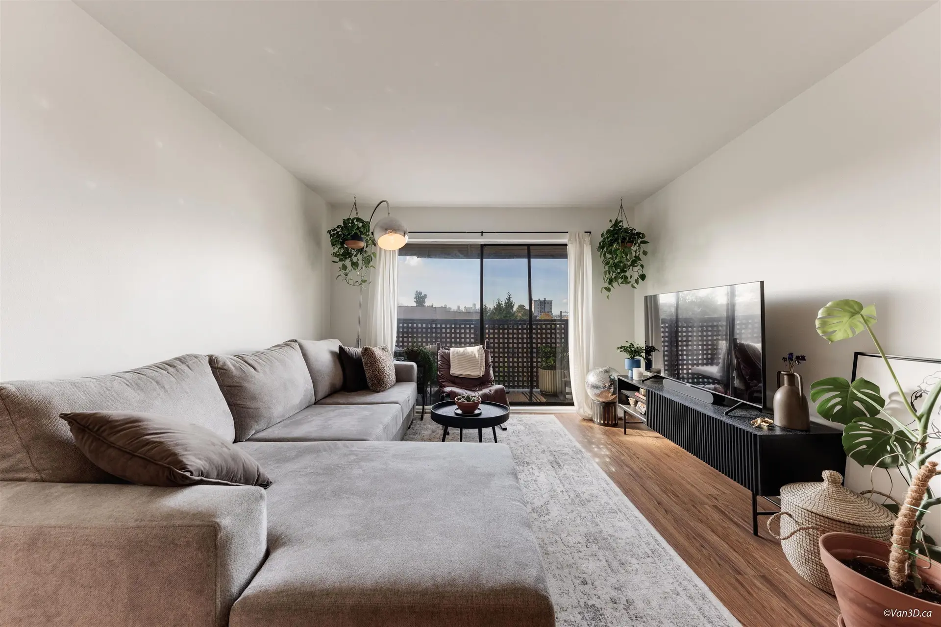 Property at #408 2215 Dundas Street, Vancouver, BC