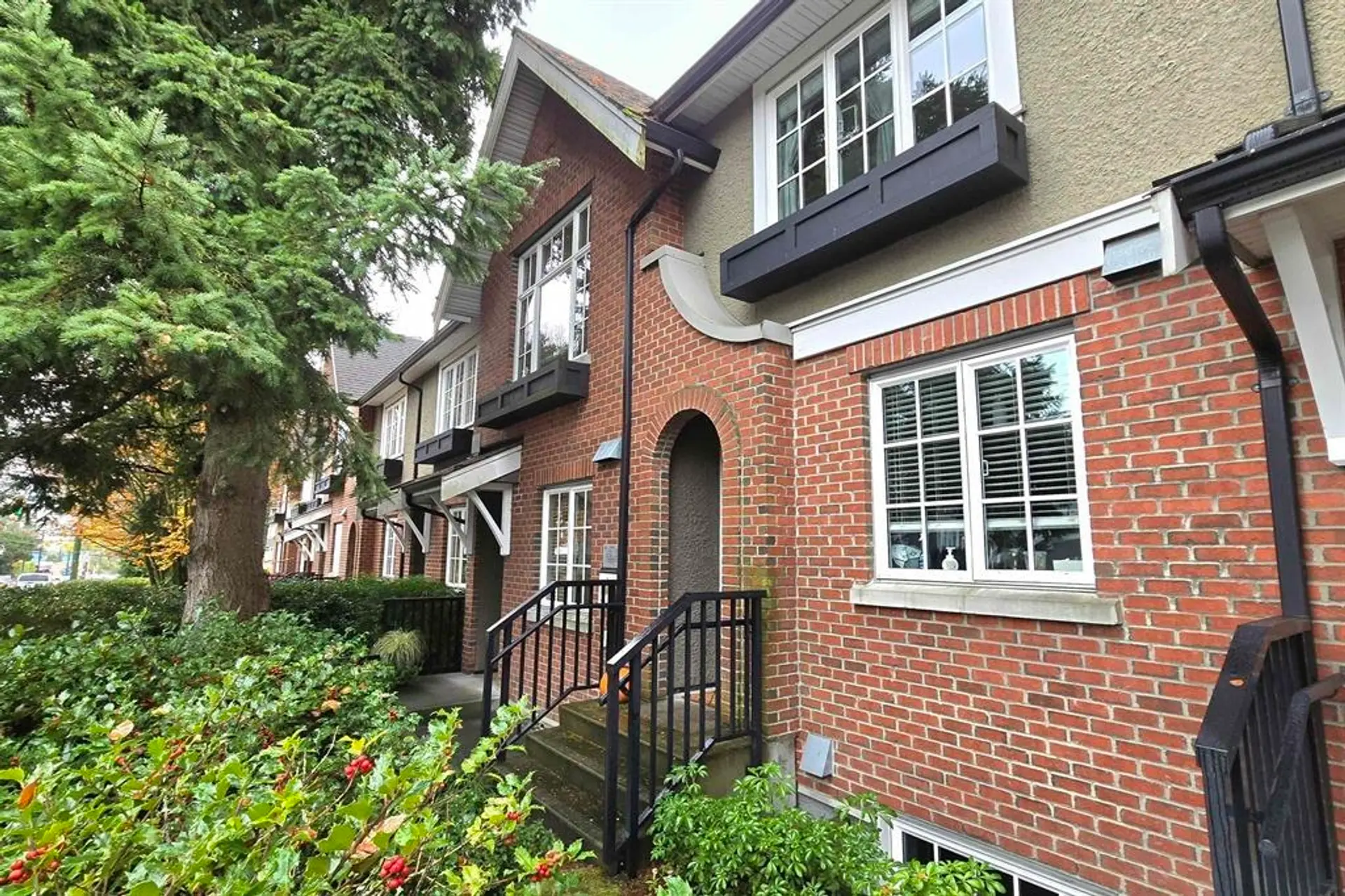 Property at 5467 Dunbar Street, Vancouver, BC