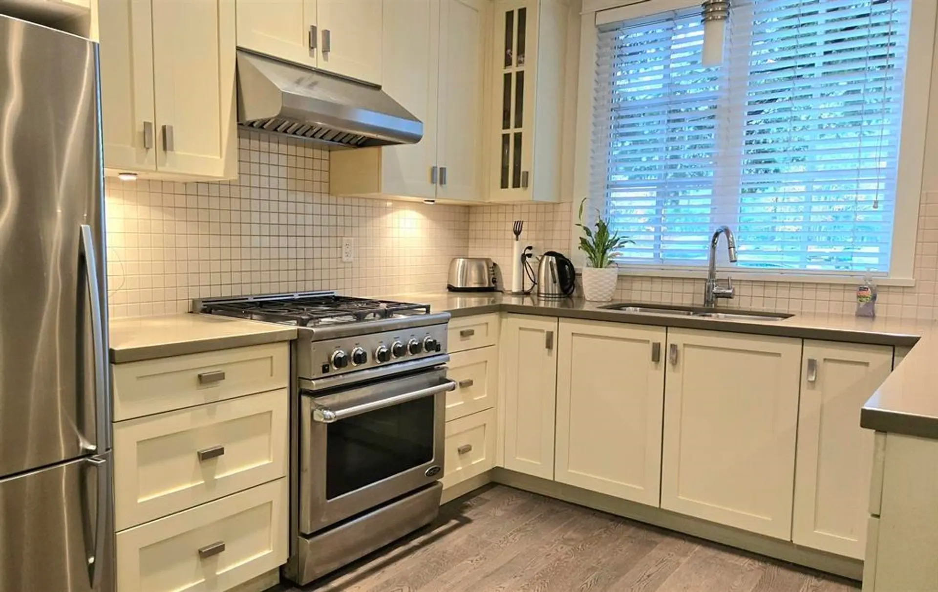 5467 Dunbar Street - Image 5