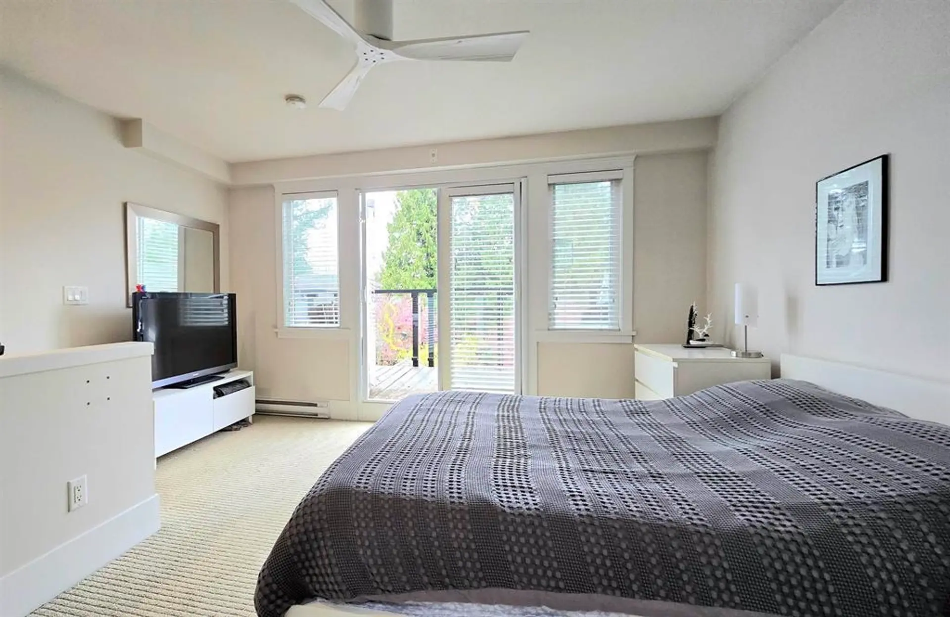 5467 Dunbar Street - Image 10