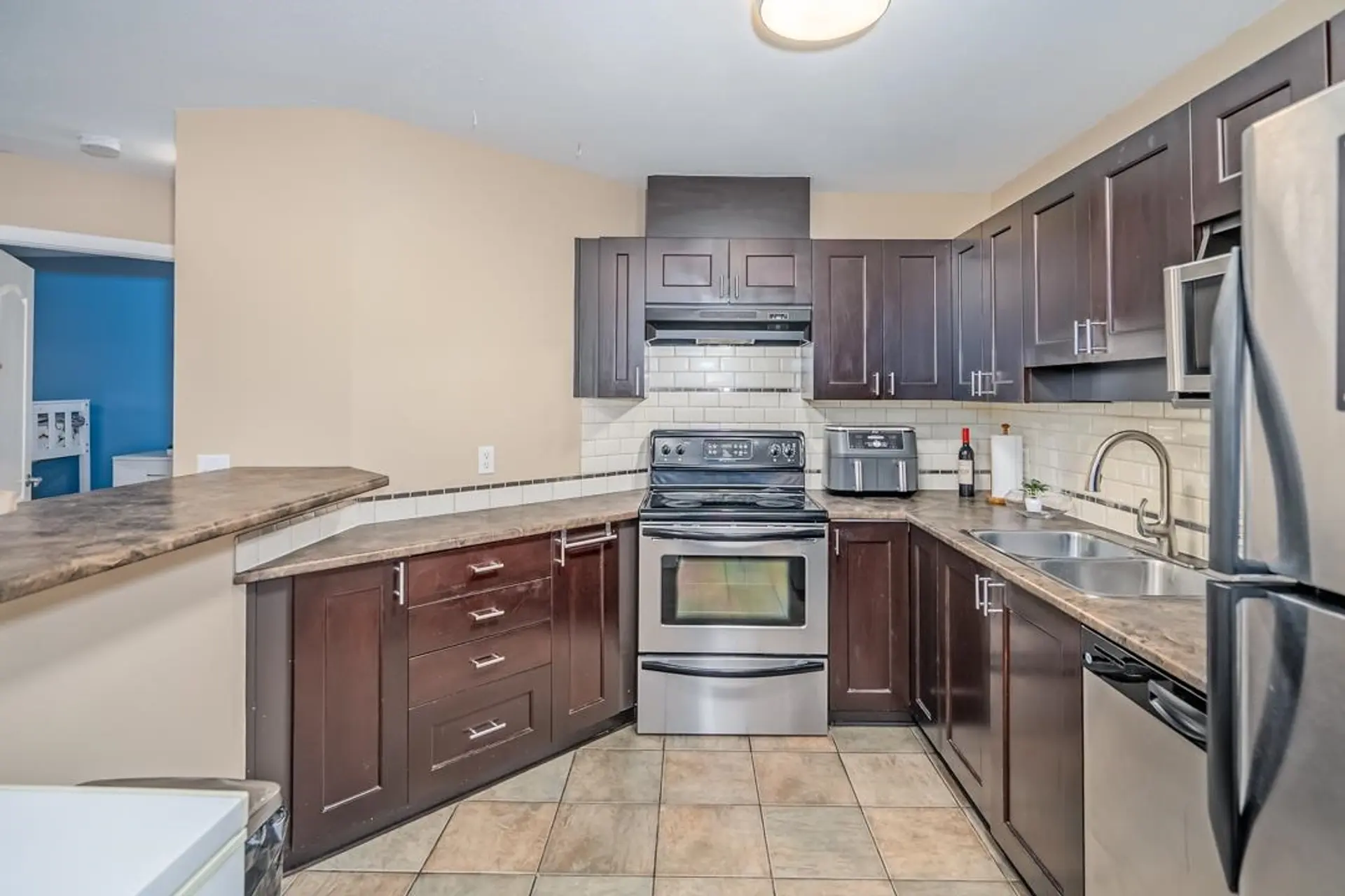 #401 33738 King Road - Image 5