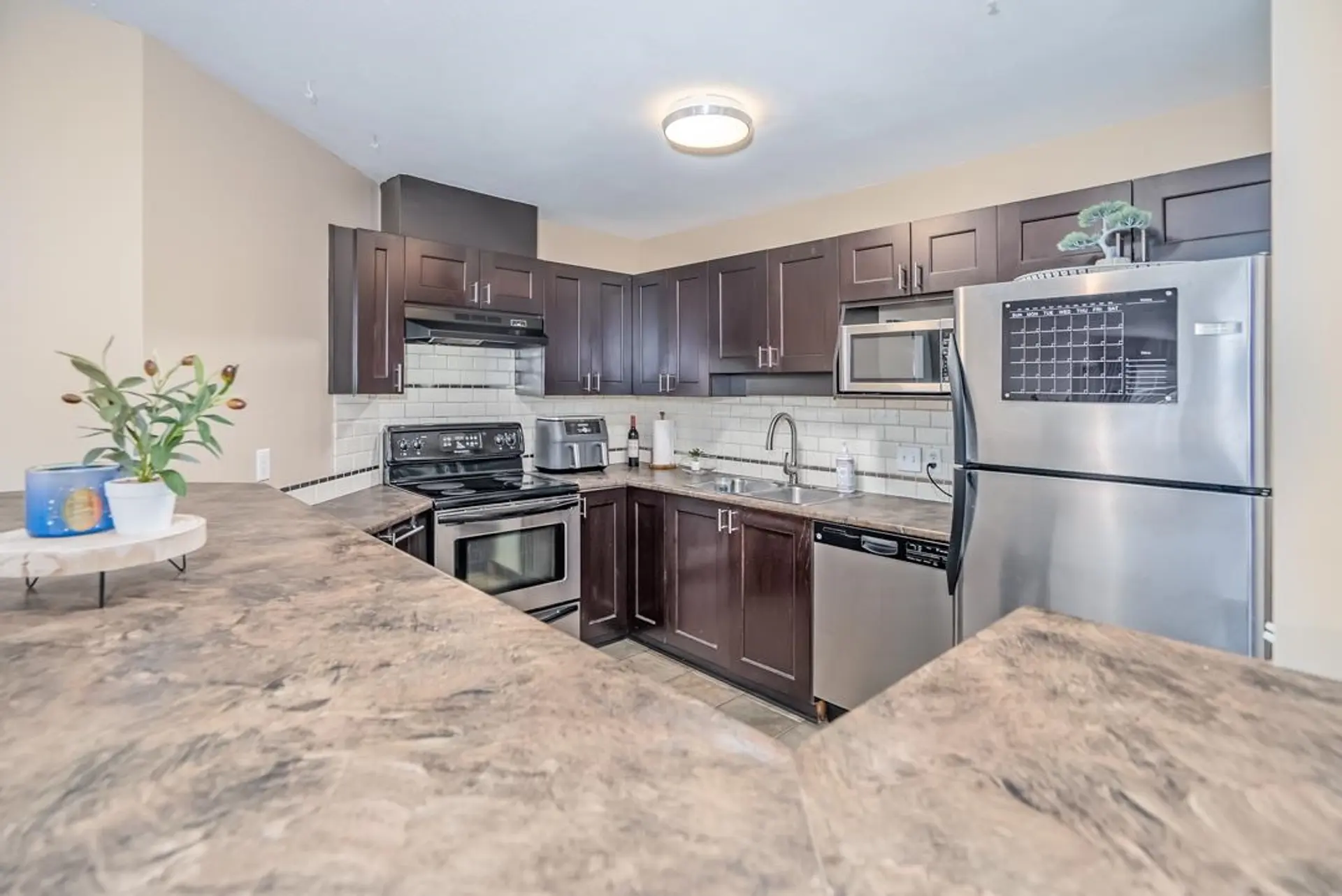 #401 33738 King Road - Image 4