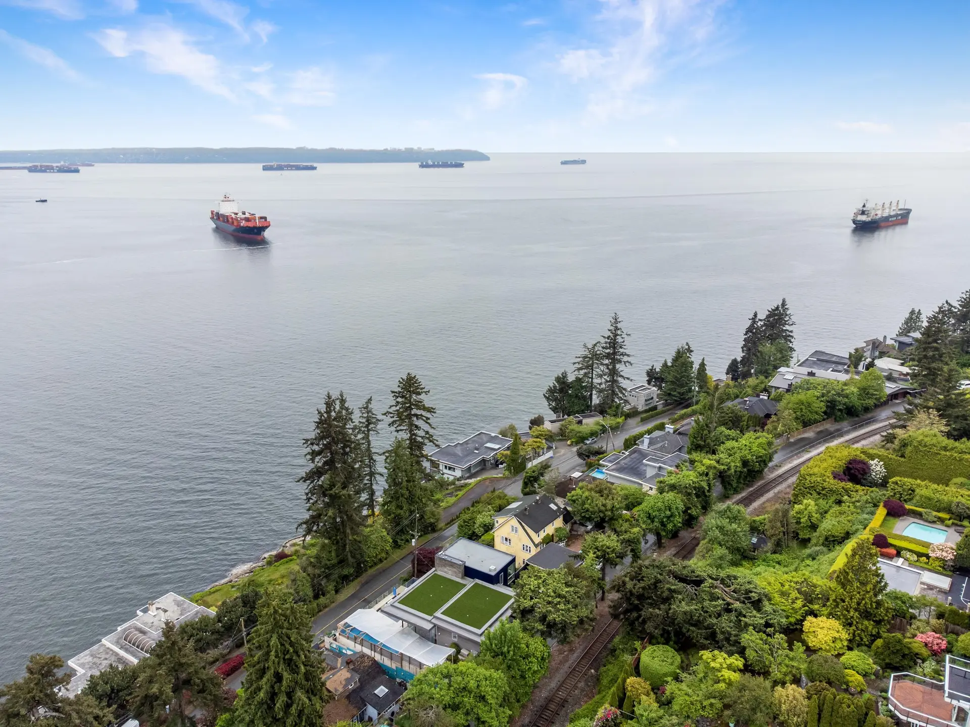 Property at 3615 Sunset Lane, West Vancouver, BC