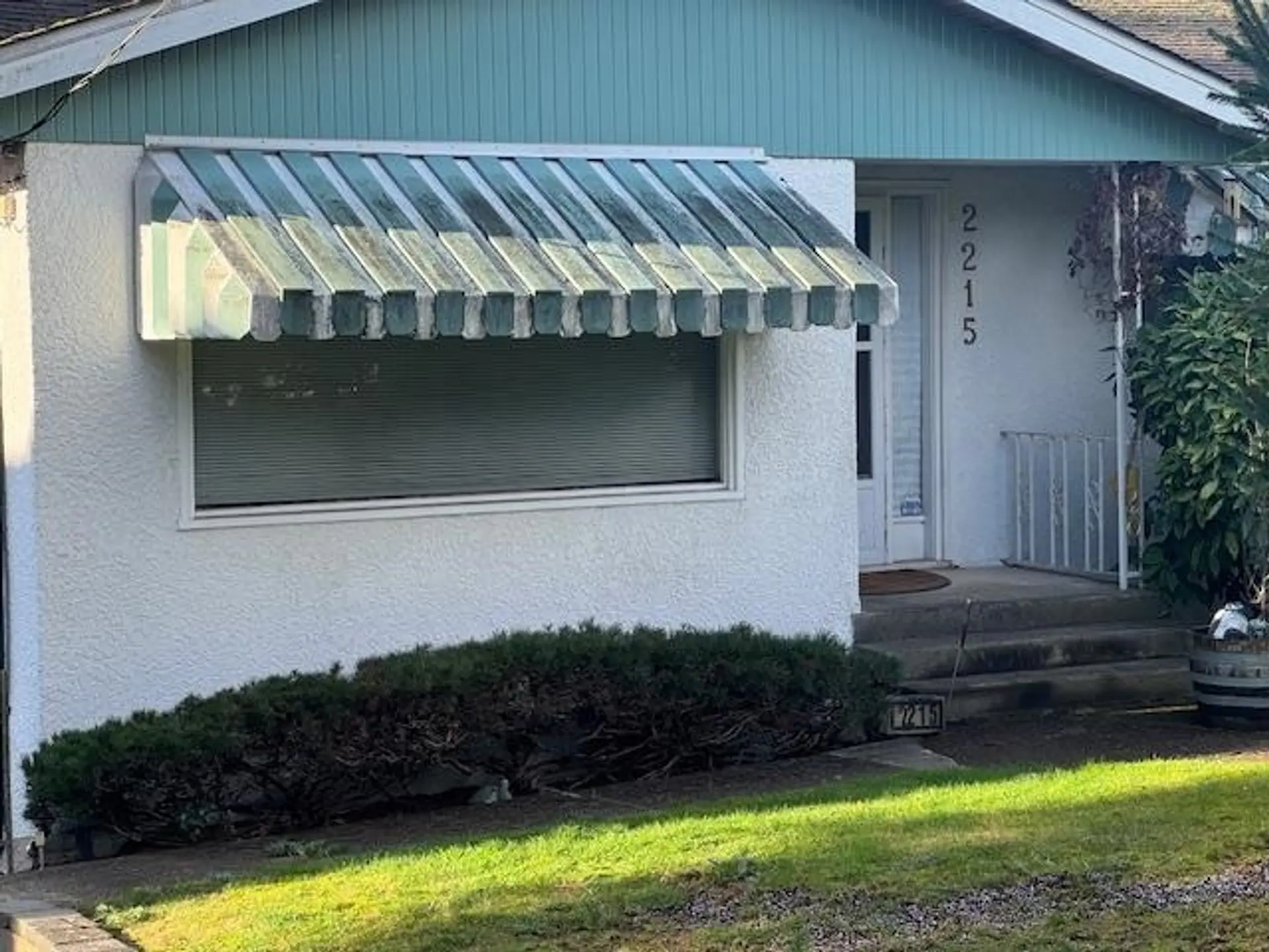 2215 Duthie Avenue - Image 3