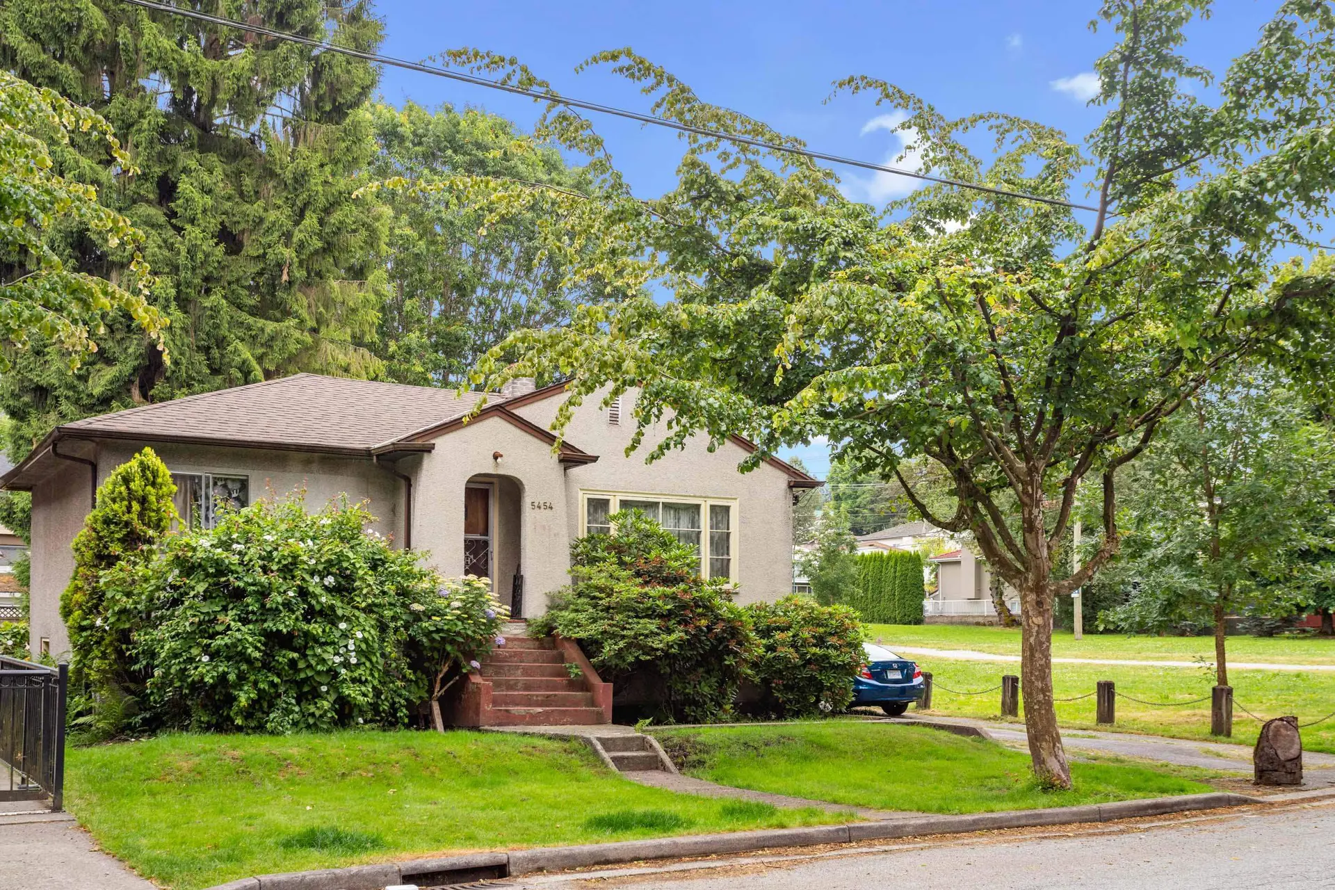 Property at 5454 Melbourne Street, Vancouver, BC