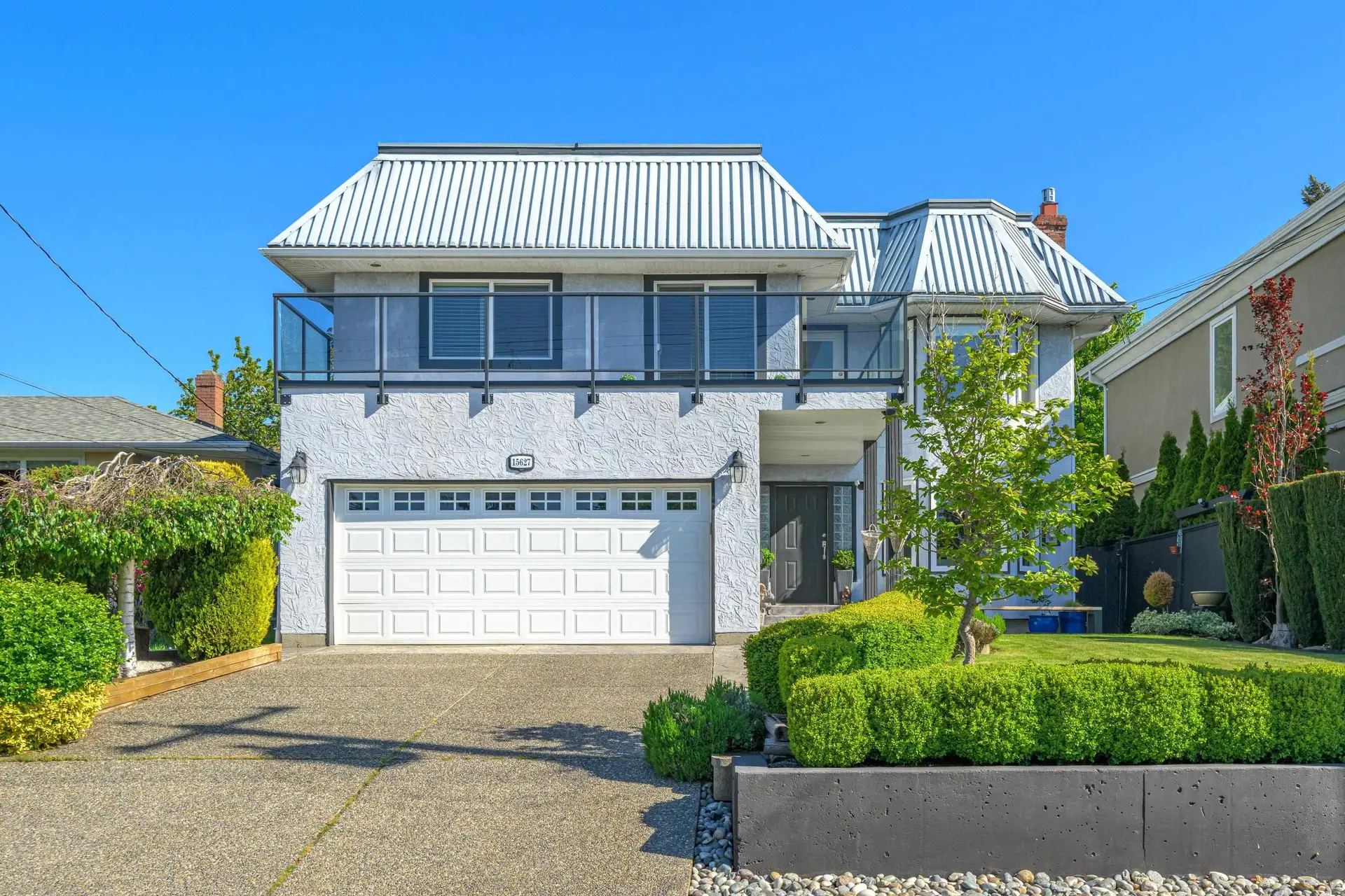Property at 15627 Buena Vista Avenue, White Rock, BC