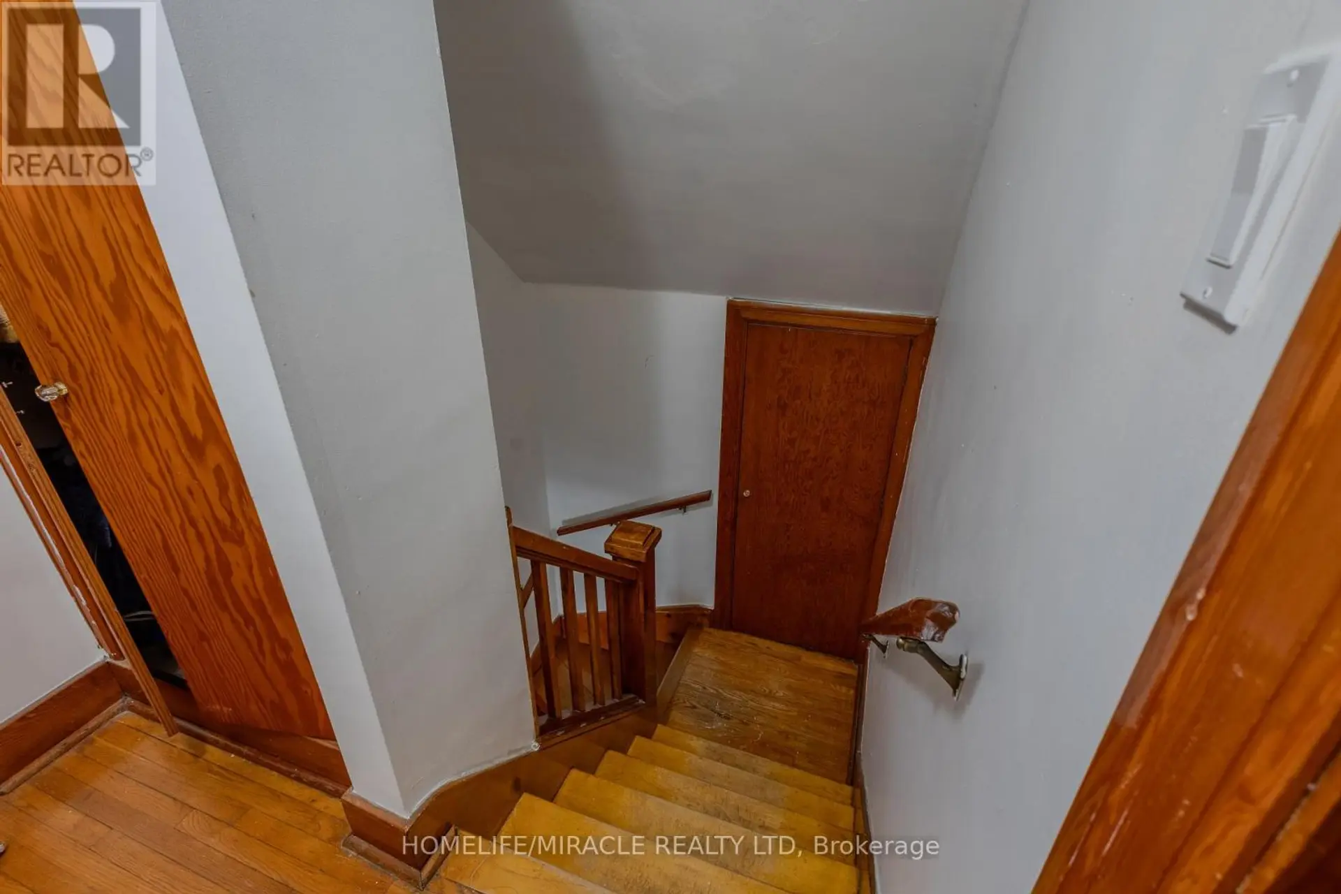 437 CLARKE ROAD - Image 5
