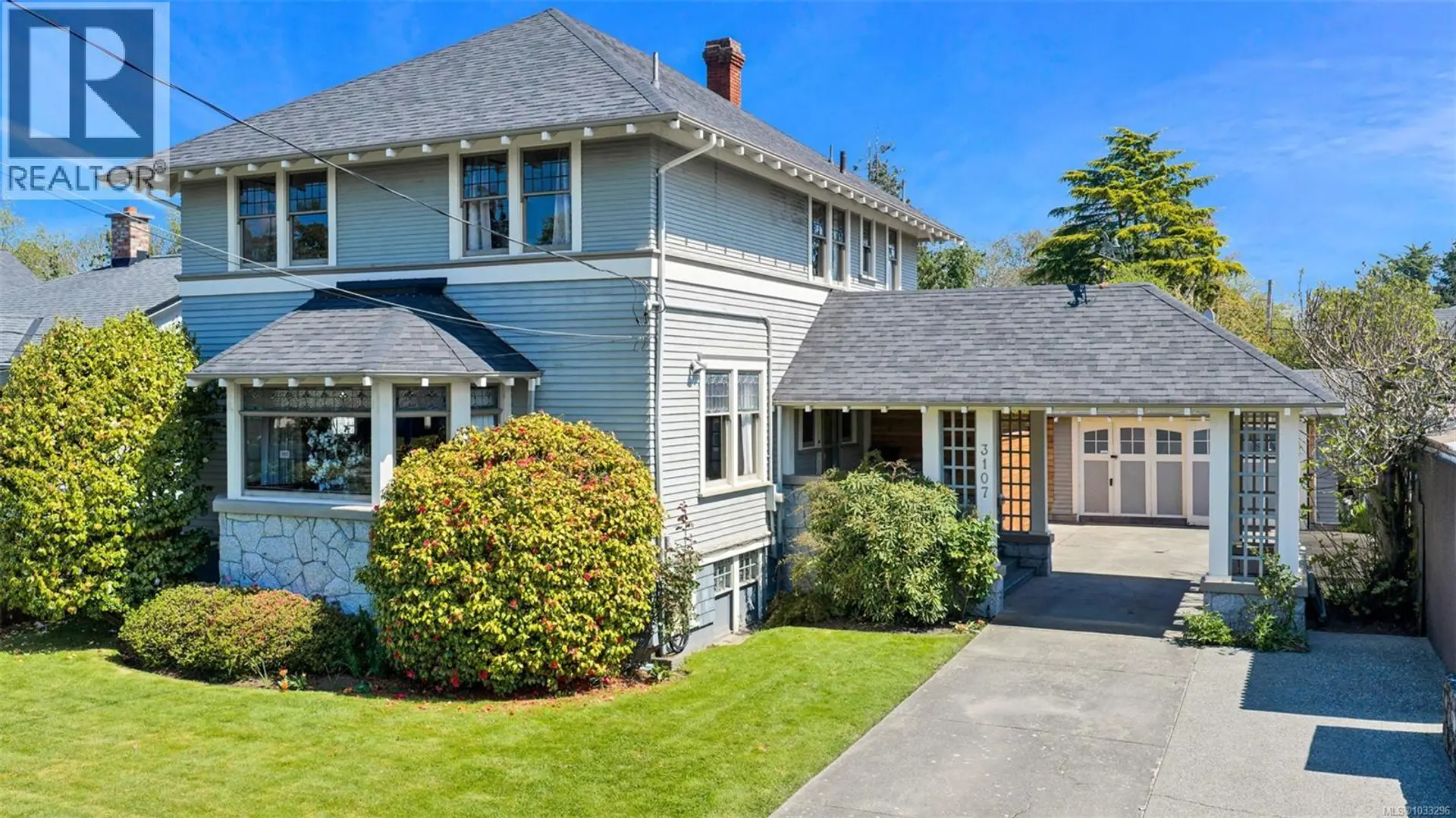 Property at 3107 Quadra St, Victoria, BC