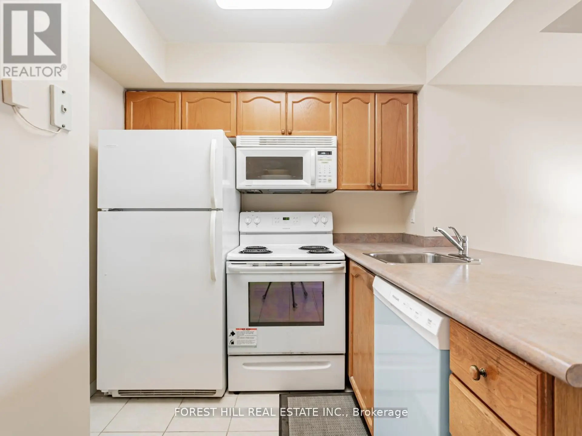 #1501 30 HARRISON GARDEN BOULEVARD - Image 10