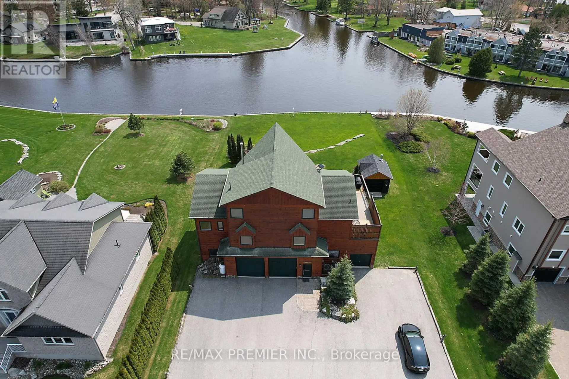 31 PARADISE BOULEVARD - Image 1