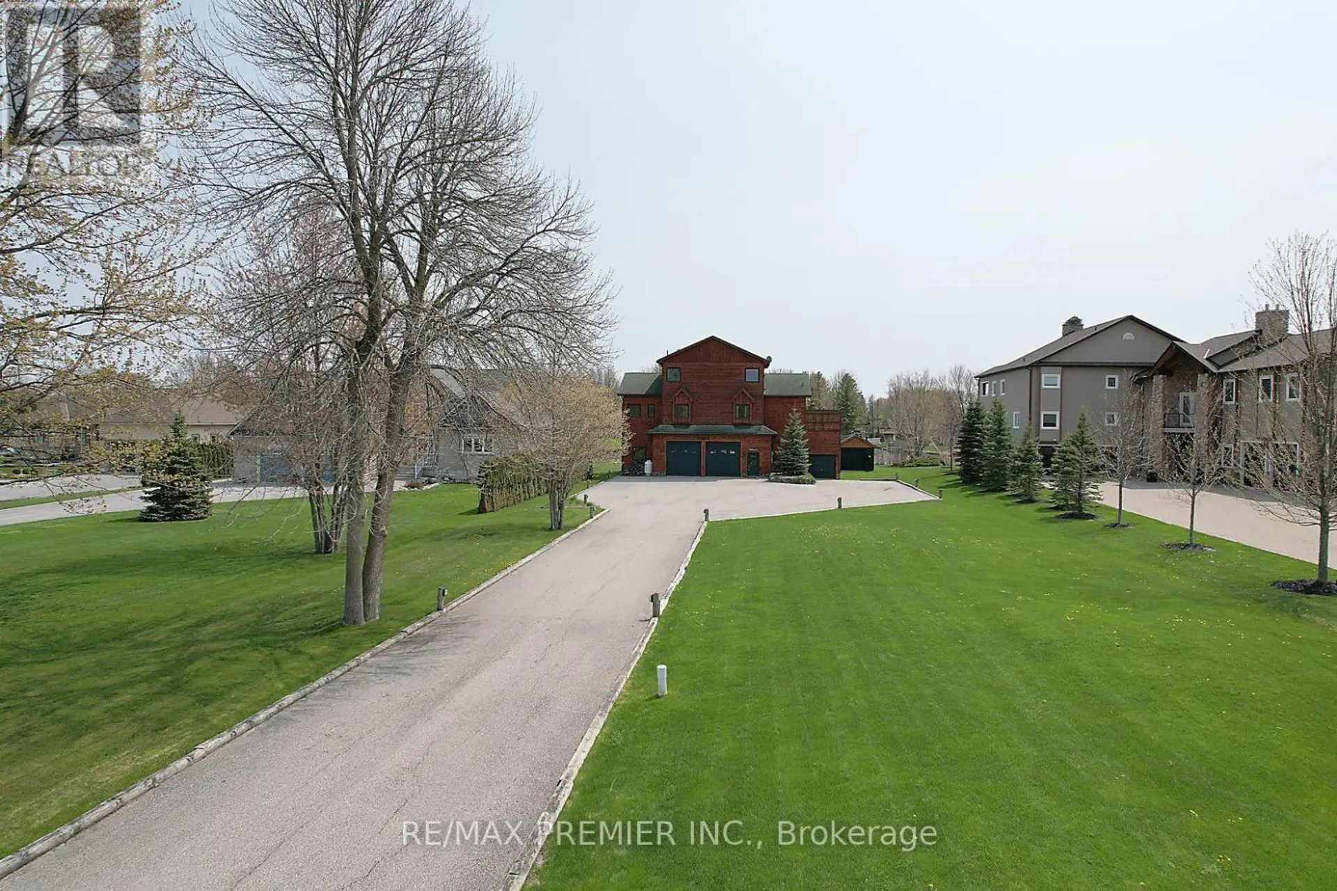 31 PARADISE BOULEVARD - Image 2