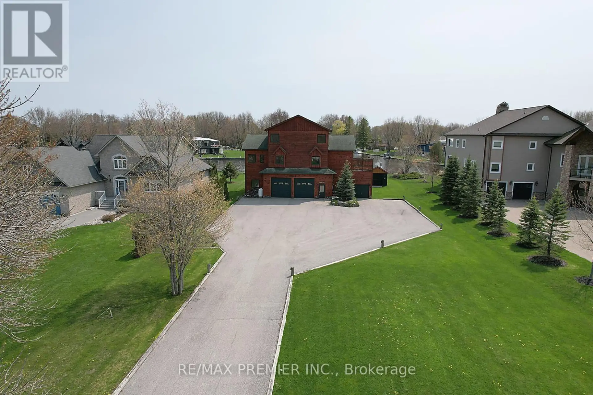 31 PARADISE BOULEVARD - Image 3