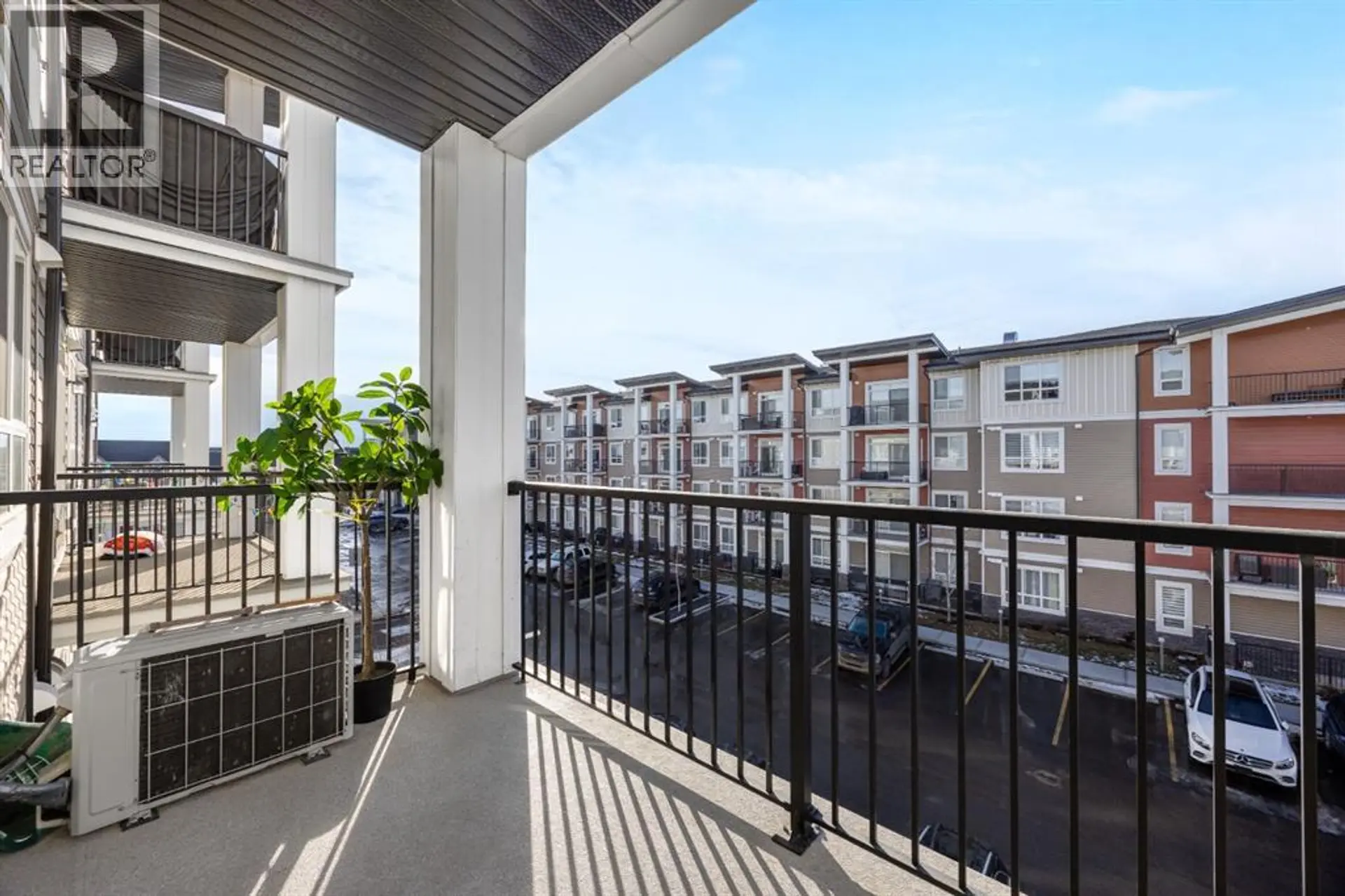 #305 35 Walgrove  SE - Image 11