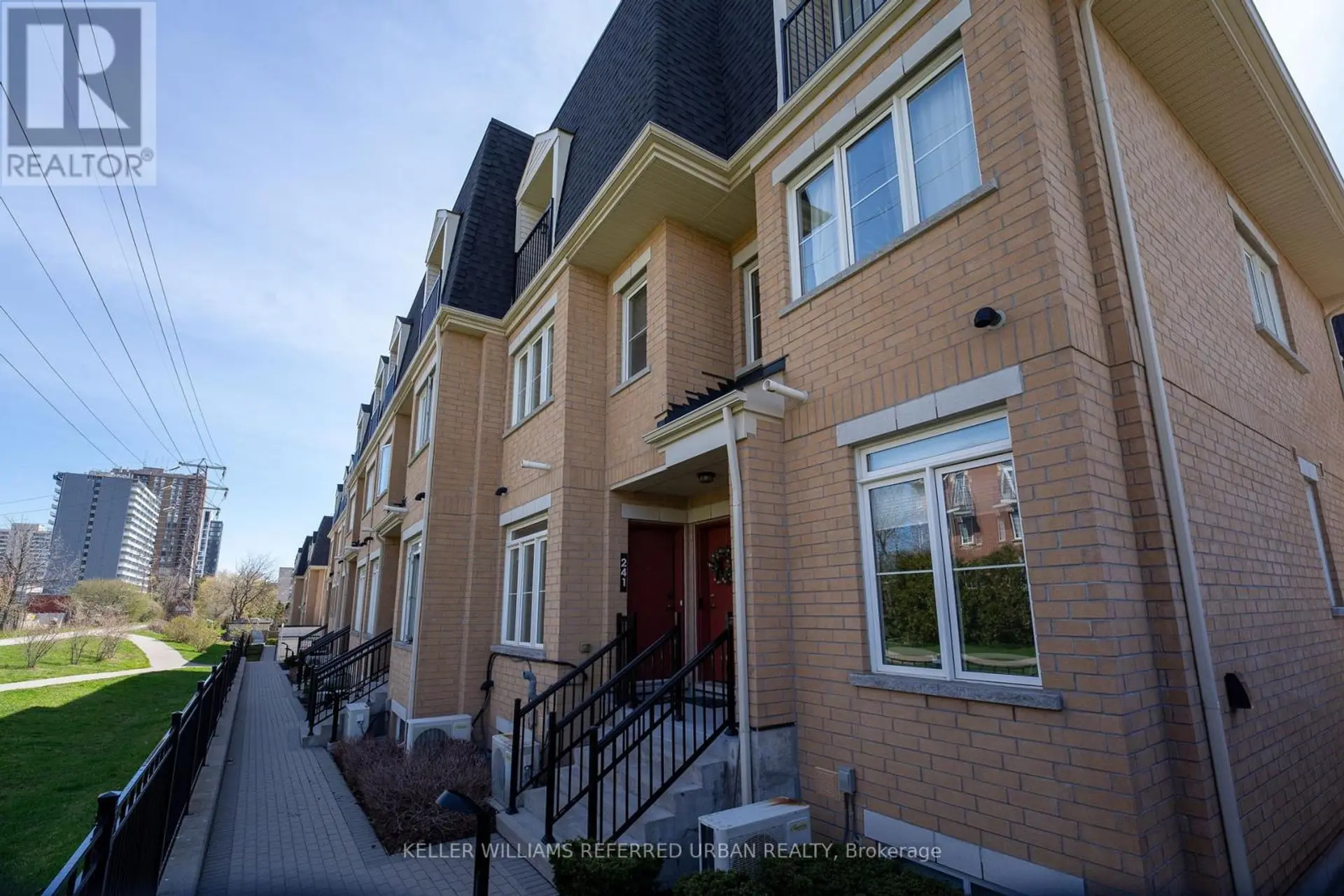 #241 390 HOPEWELL AVENUE - Image 15