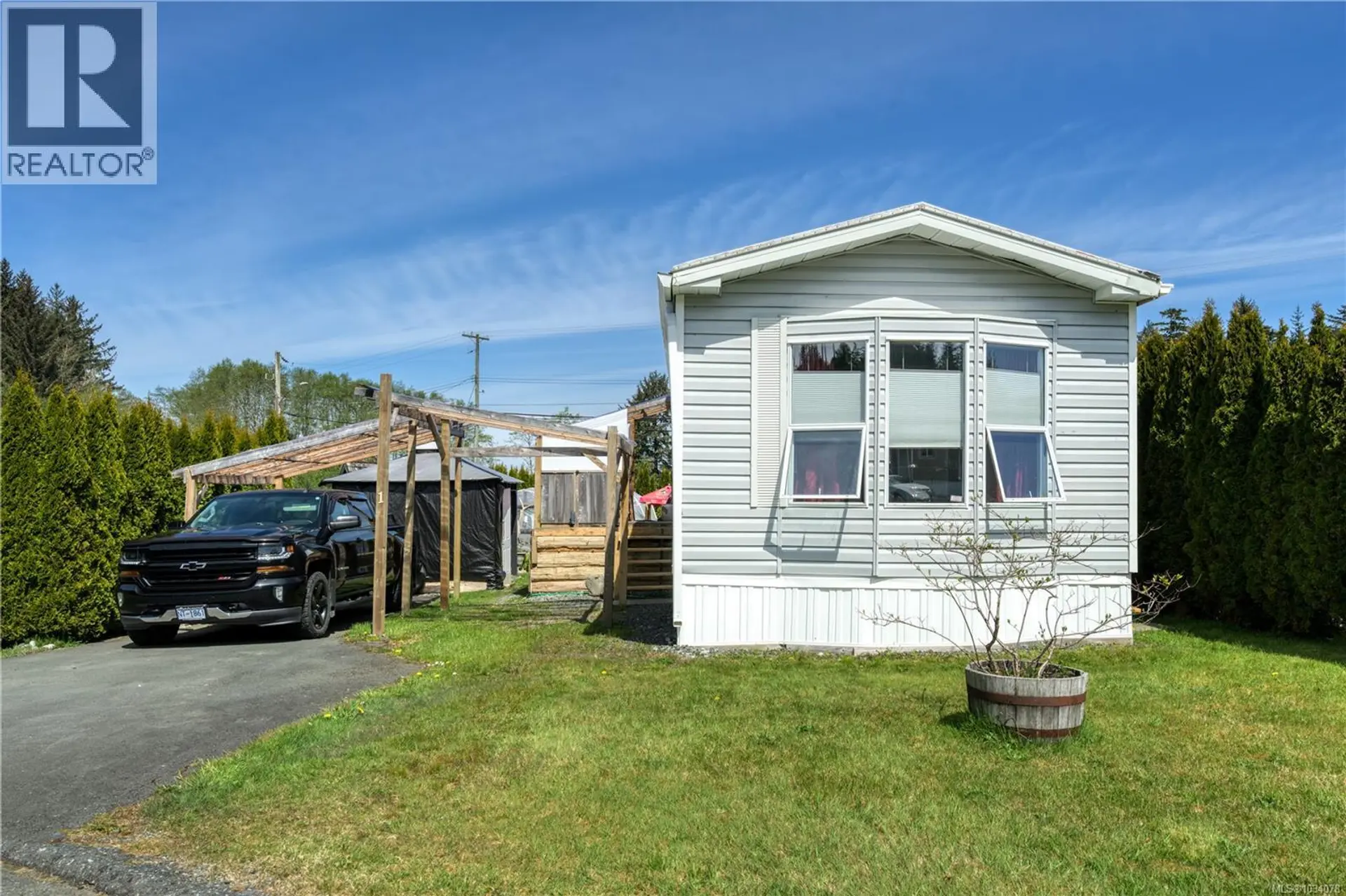 Property at #1 5250 Beaver Harbour Rd, Port Hardy, BC