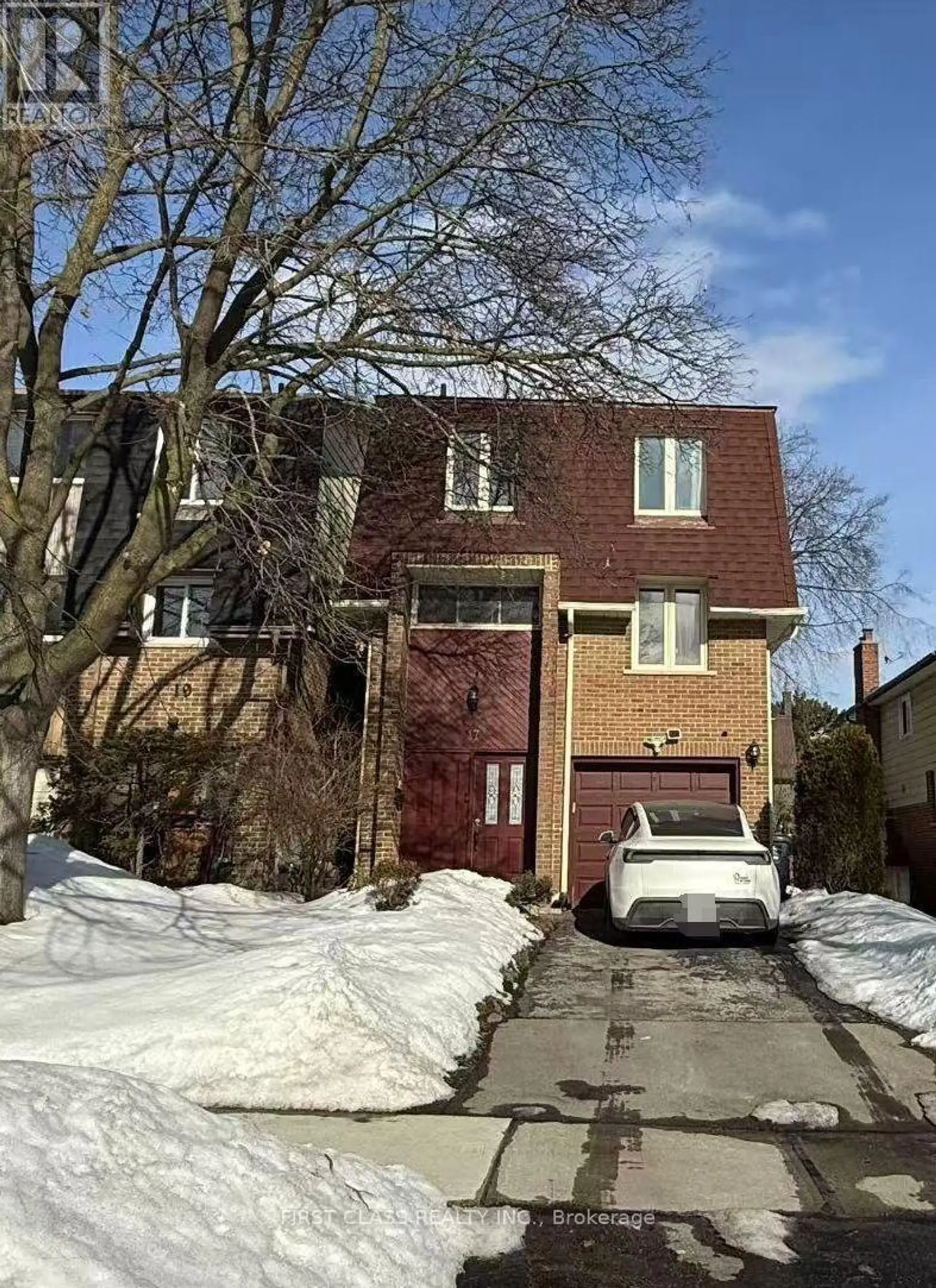 17 HARNWORTH DRIVE - Image 1
