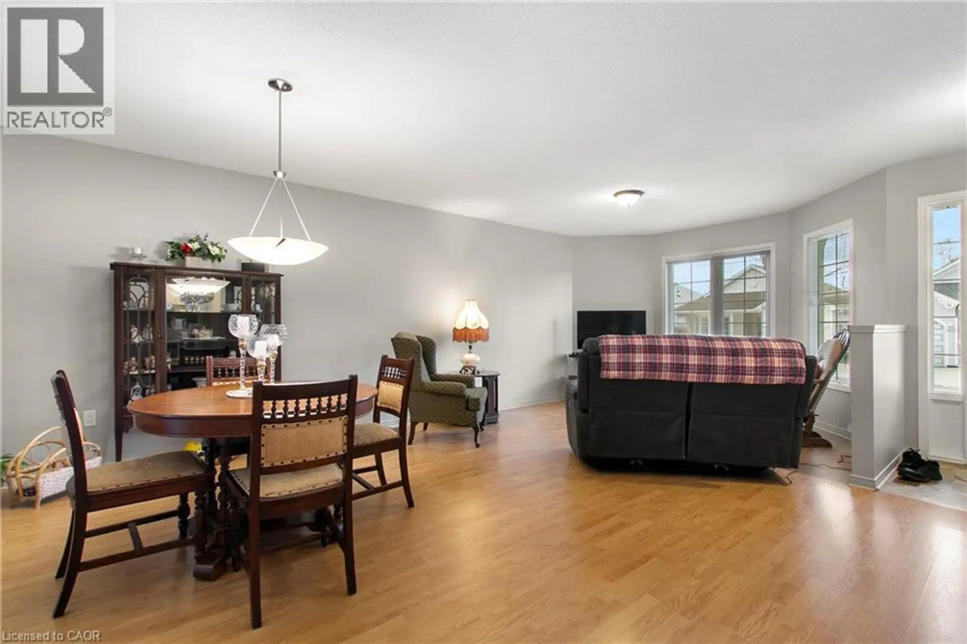 16 MALLARD Walk - Image 4