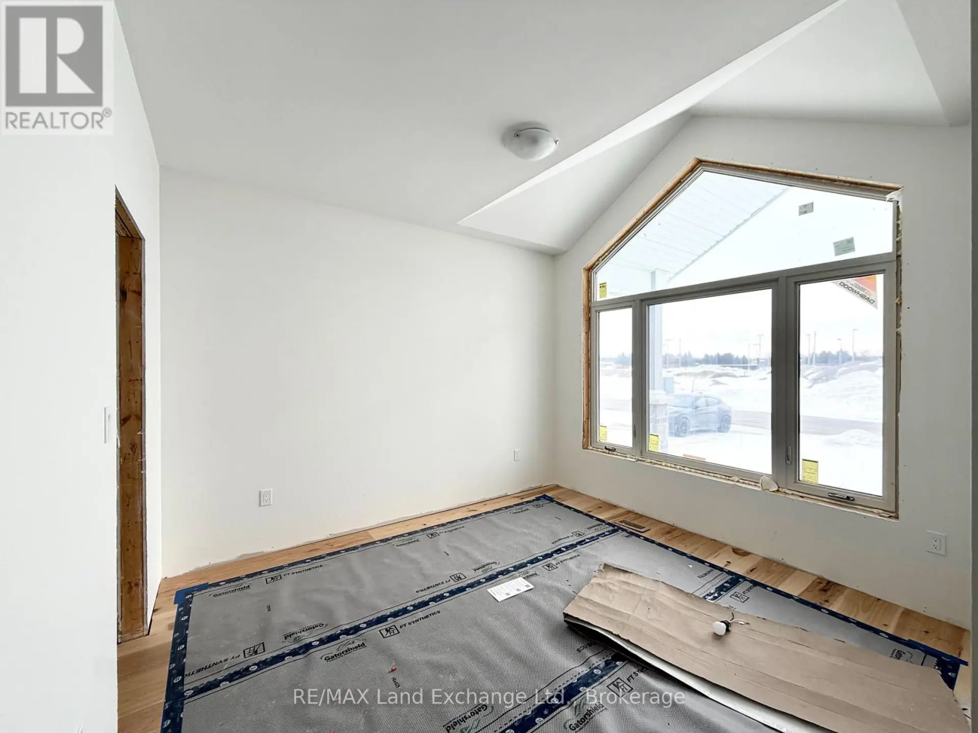 461 NORTHPORT DRIVE - Image 9
