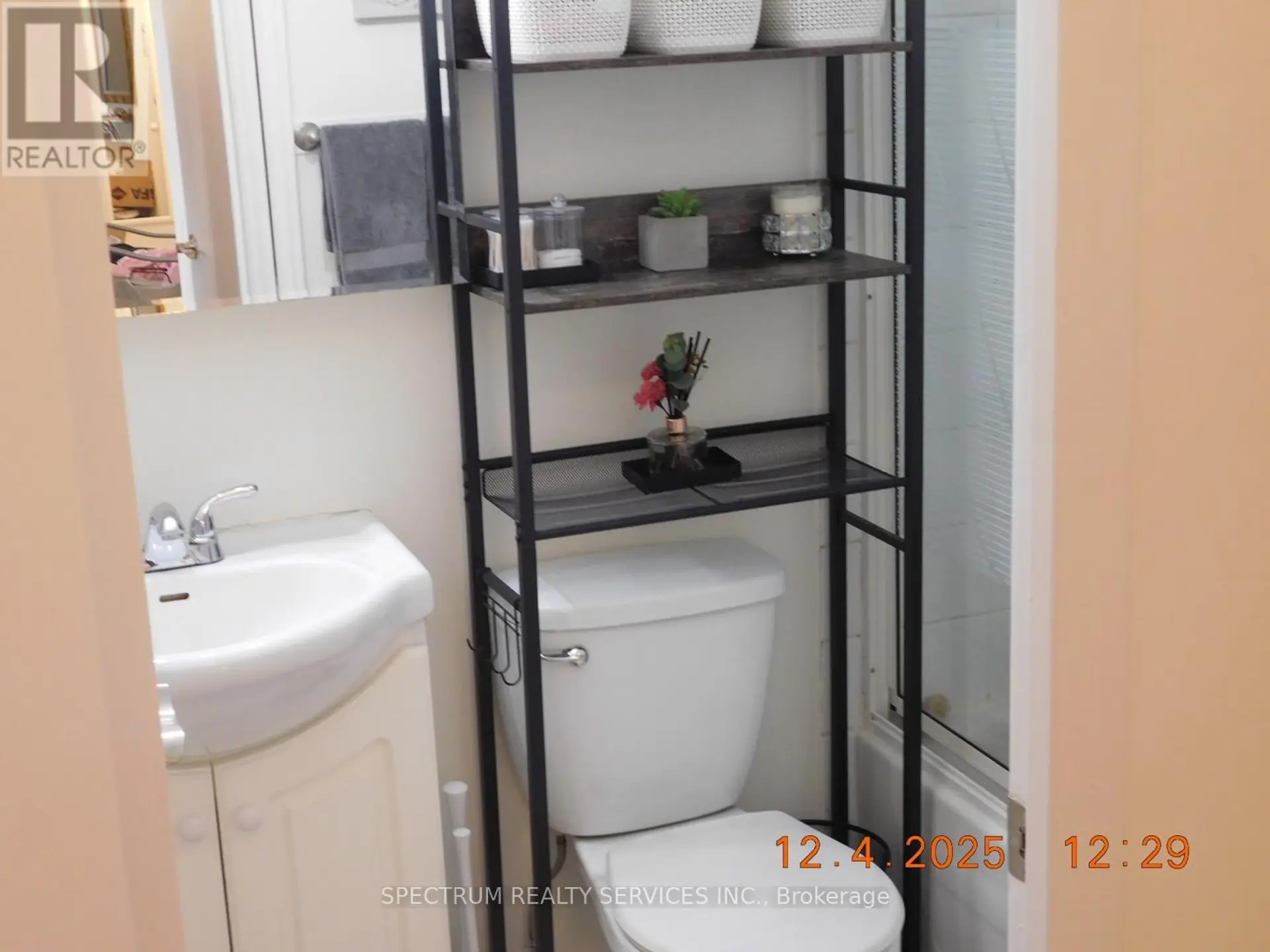#808 3320 FIELDGATE DRIVE - Image 10