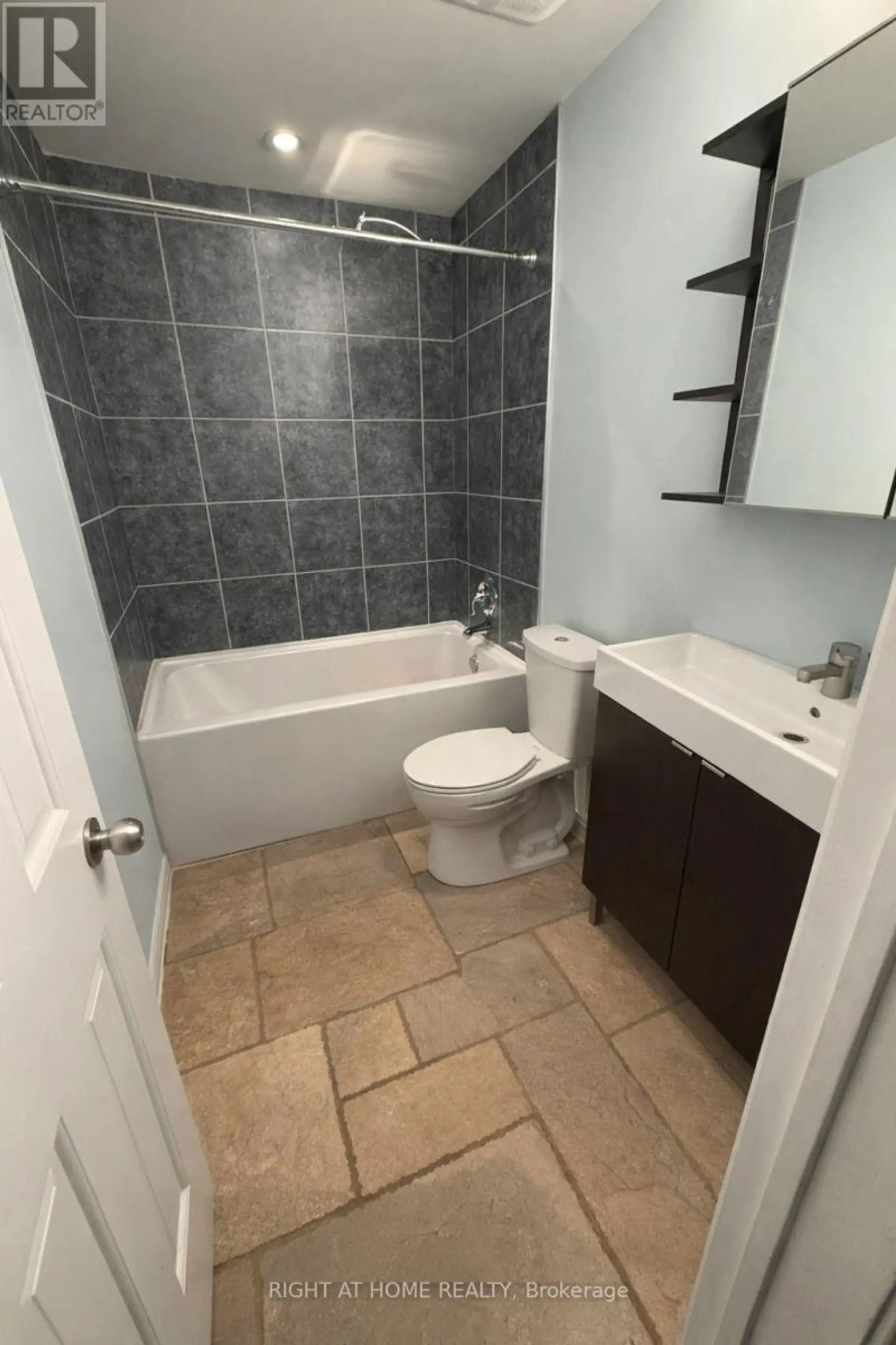 #22 6 GLADE CARSE WAY - Image 14