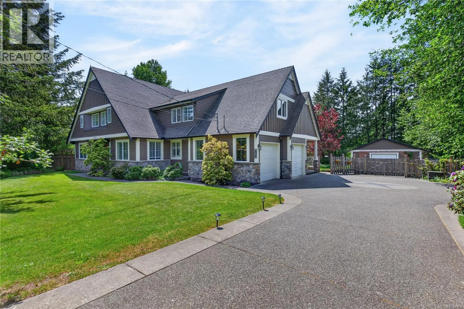 Property at 5113 Frederick Pl, Courtenay, BC