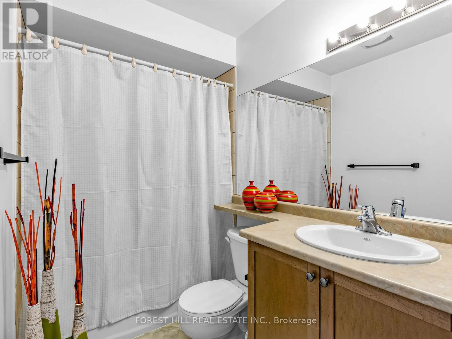 #51 8 BRIGHTON PLACE - Image 19