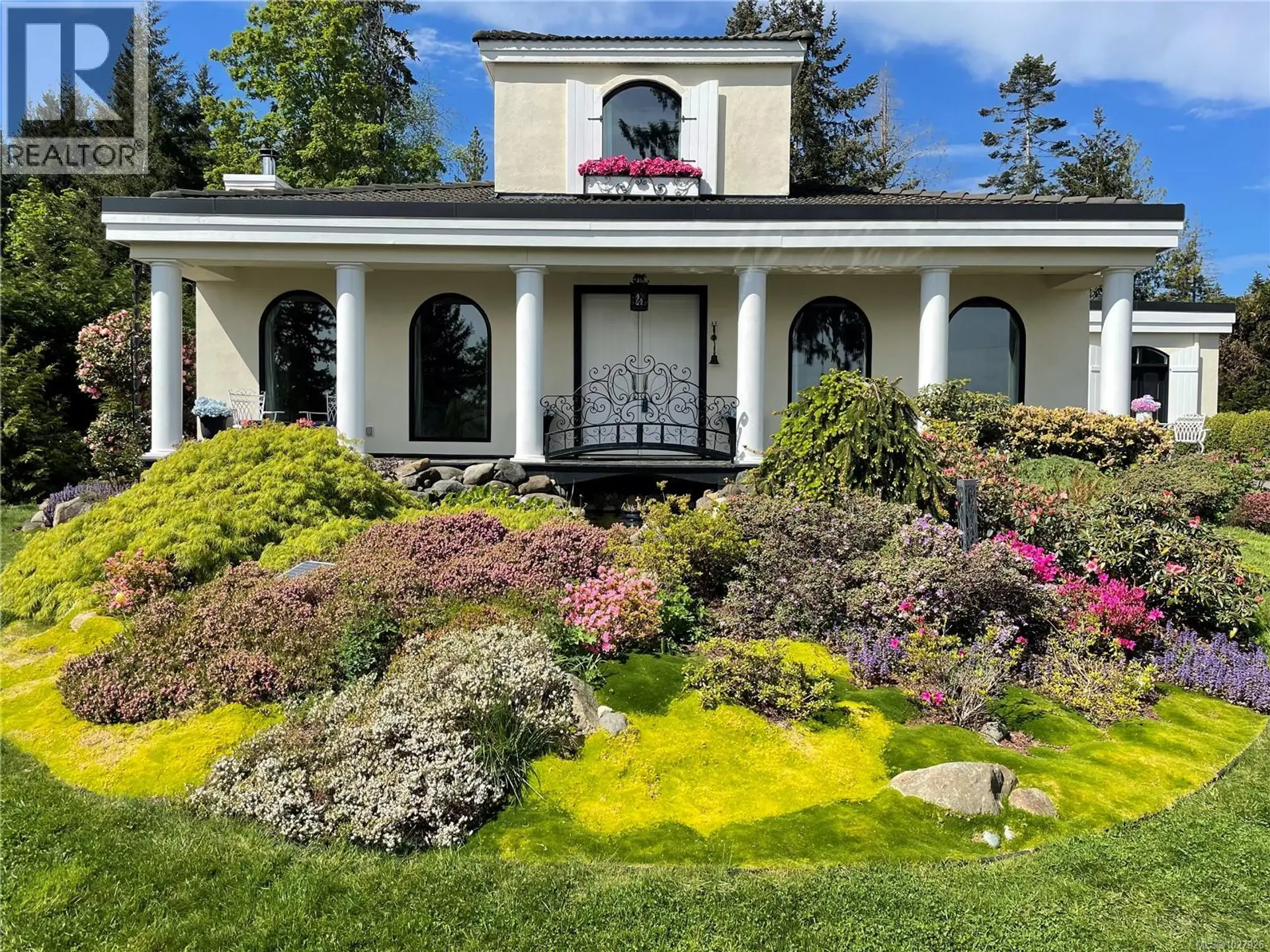 Property at 5909 Garvin Rd, Union Bay, BC