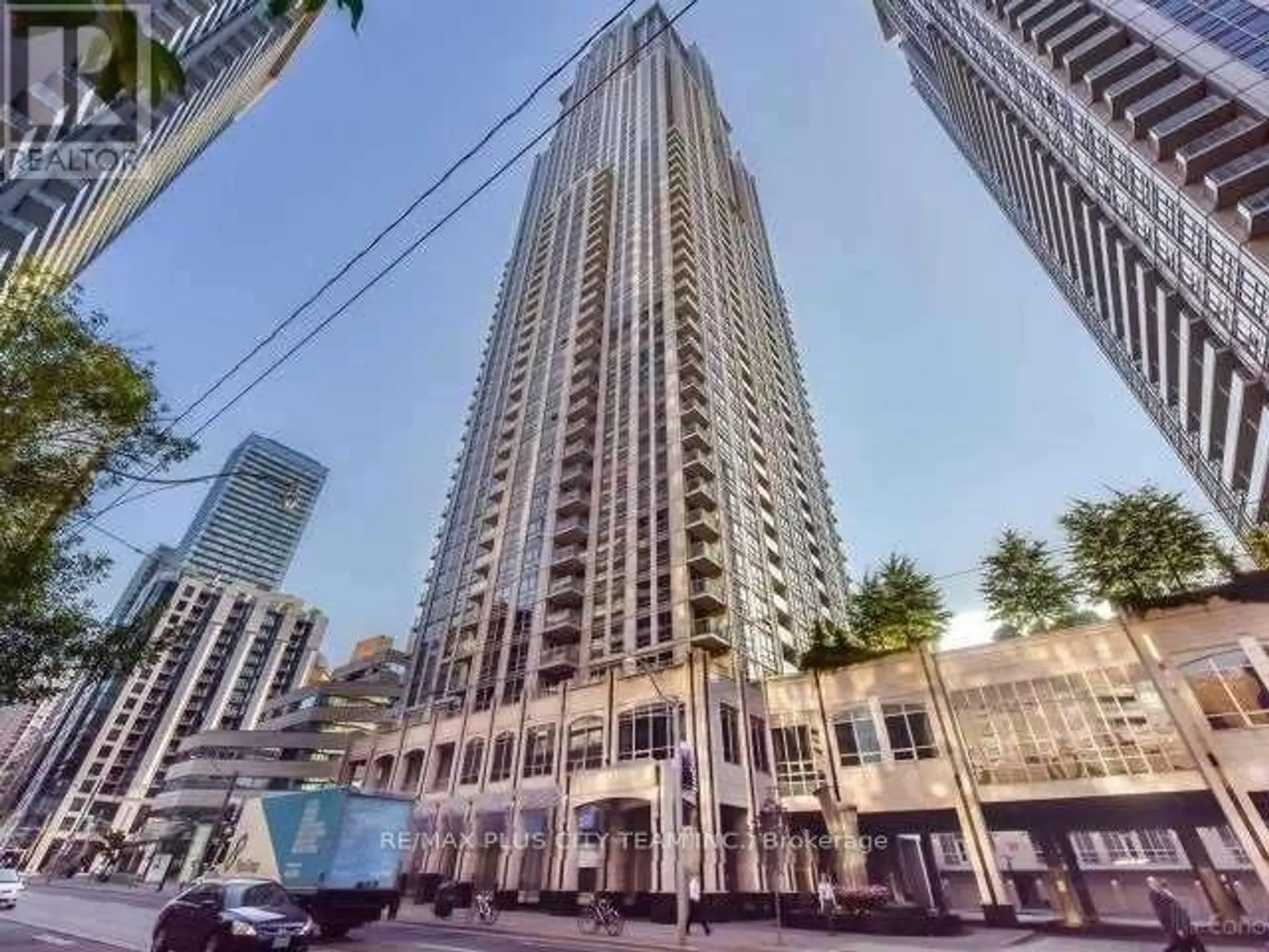#2812 763 BAY STREET - Image 1