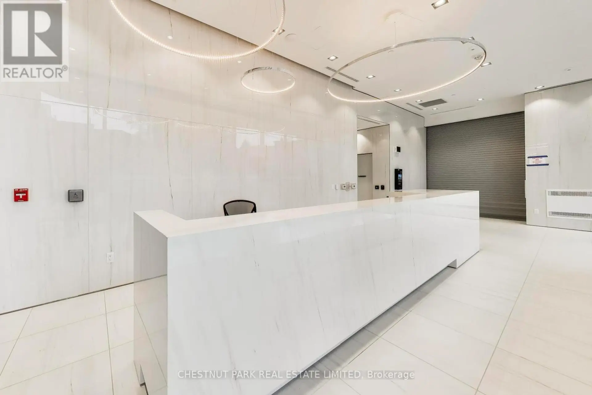 #901 328 DUPONT STREET - Image 16