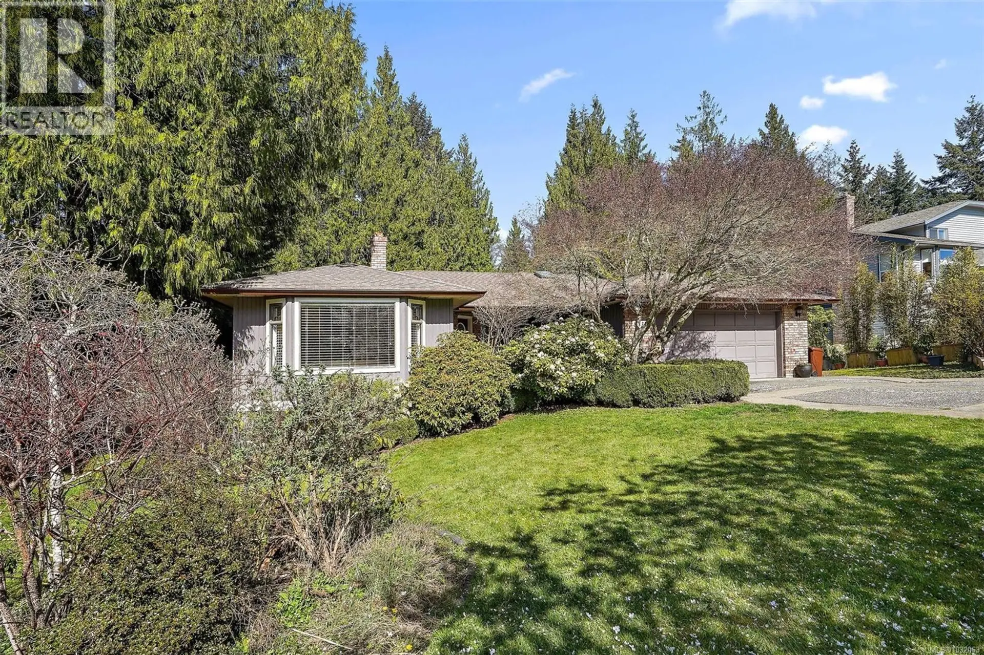 Property at 8636 Sentinel Pl, North Saanich, BC