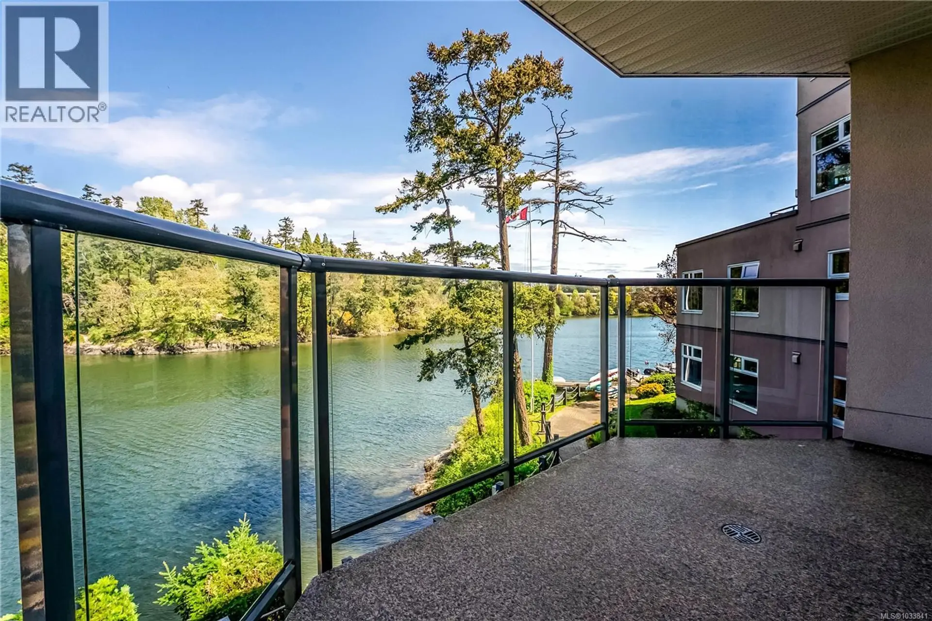 Property at #106 1083 Tillicum Rd, Esquimalt, BC