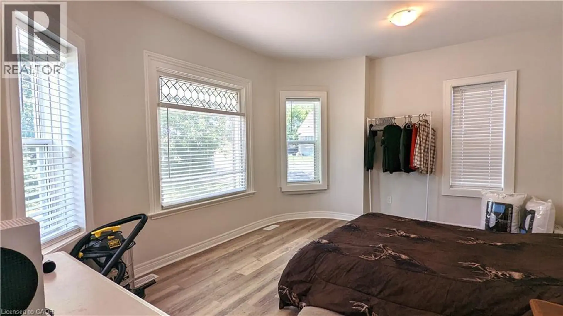 292 FARES Street - Image 16