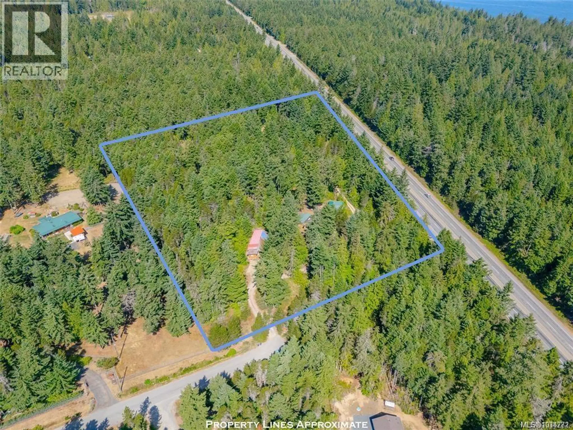 Property at 300 Oakdowne Rd, Qualicum Beach, BC