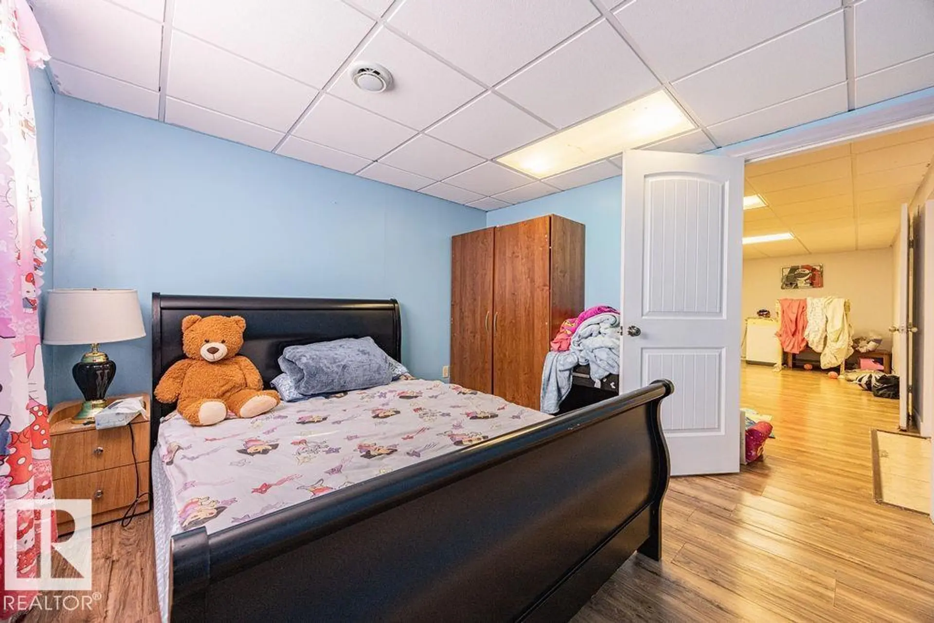 9827 152 ST NW - Image 12