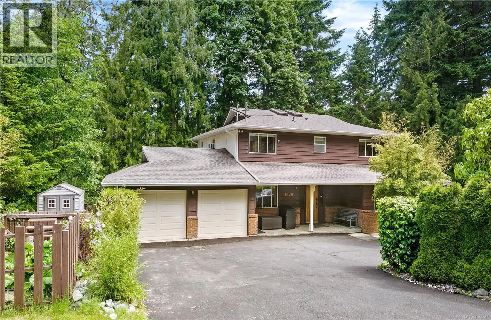 Property at 1970 Lands End Rd, North Saanich, BC