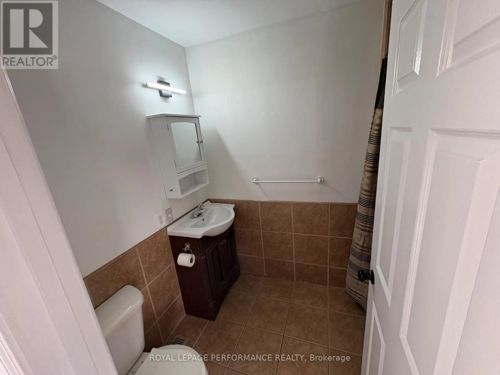 301 THIRD STREET W - Image 16
