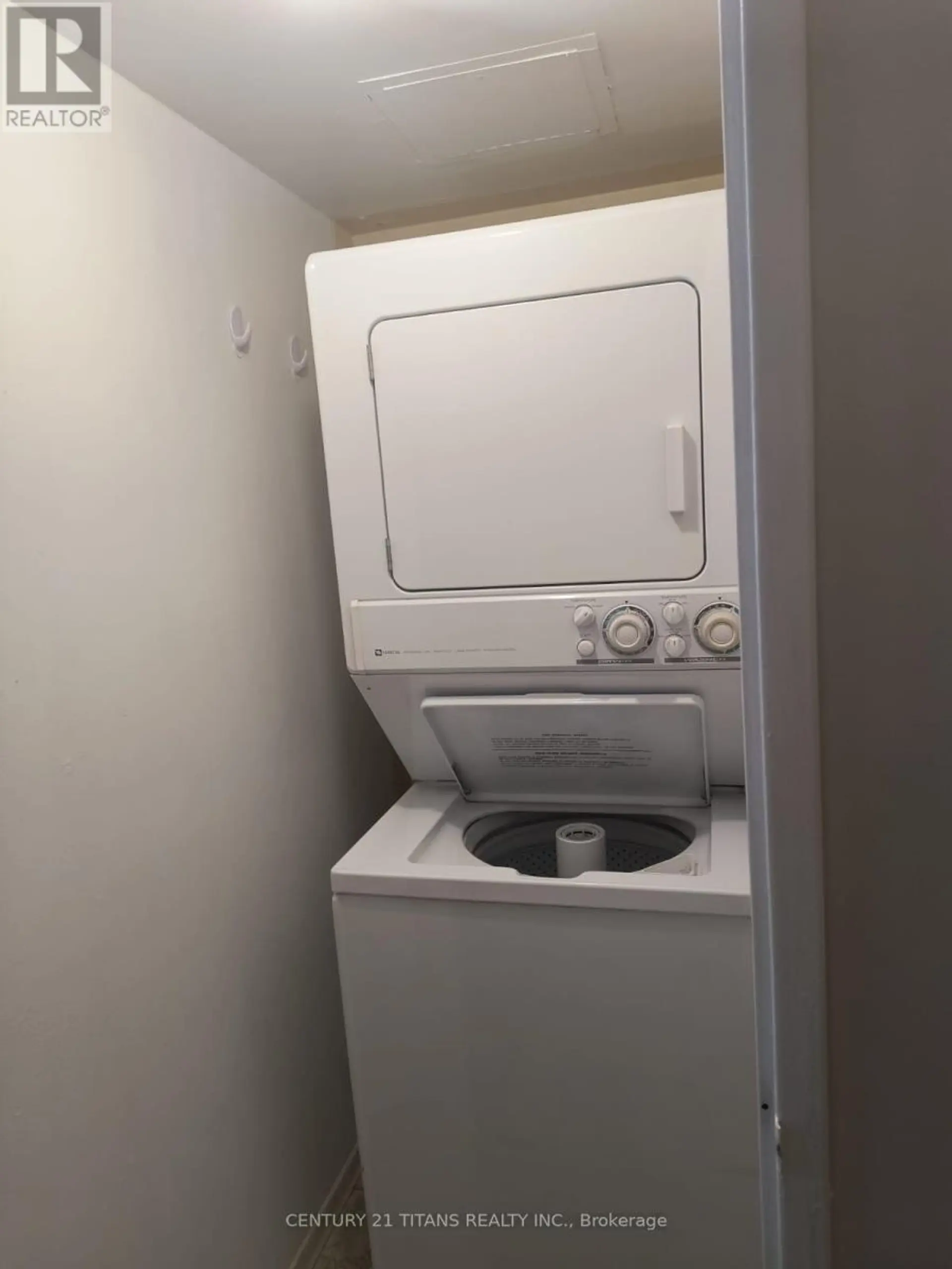 #907 301 PRUDENTIAL DRIVE - Image 13