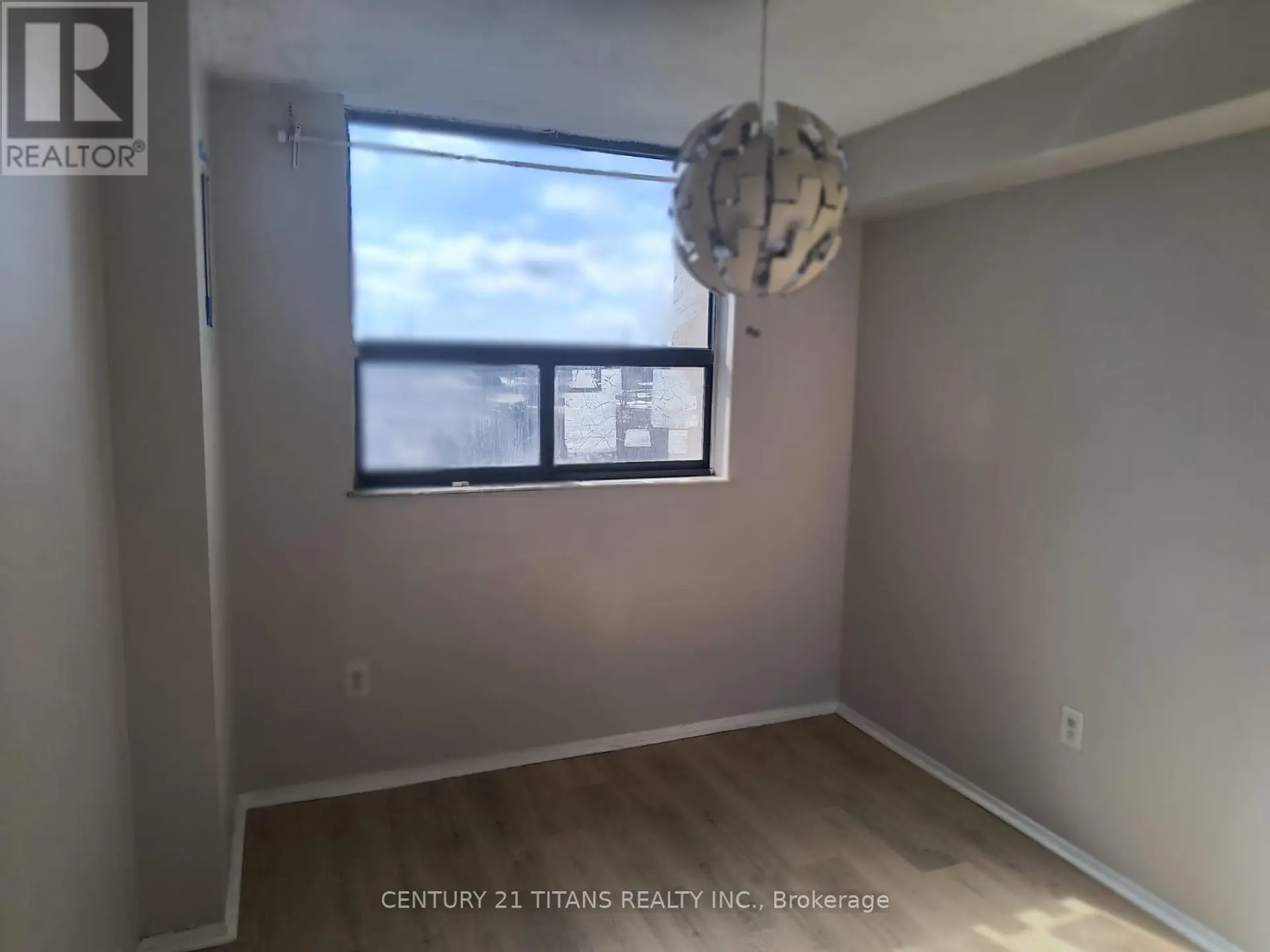 #907 301 PRUDENTIAL DRIVE - Image 8