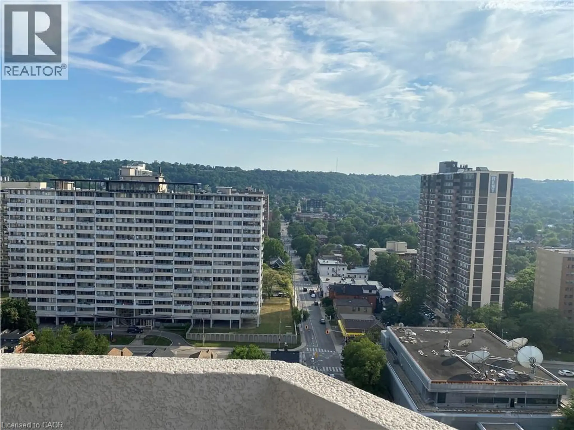 #20B 67 CAROLINE Street S - Image 11
