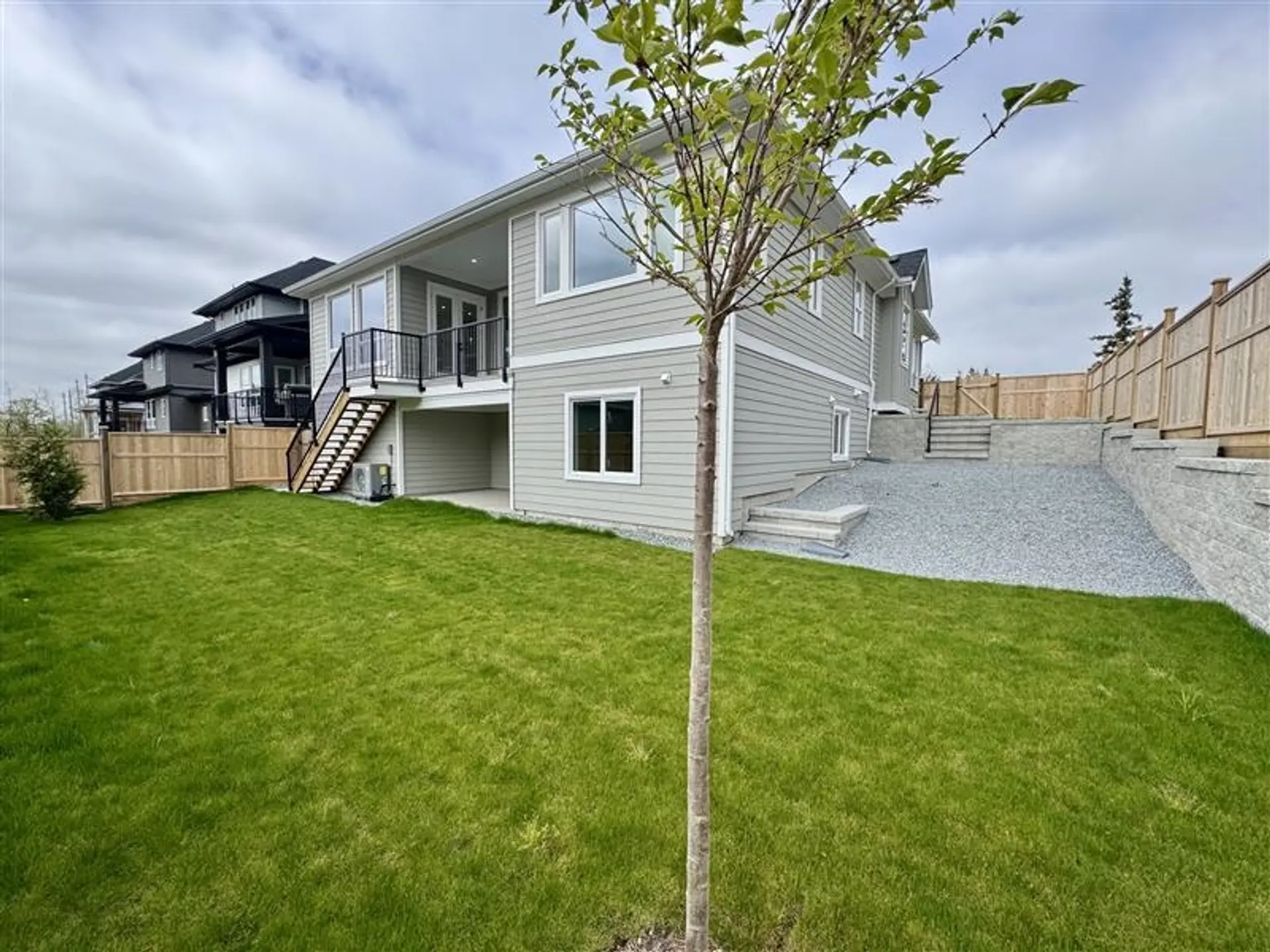 20892 35a Avenue - Image 9