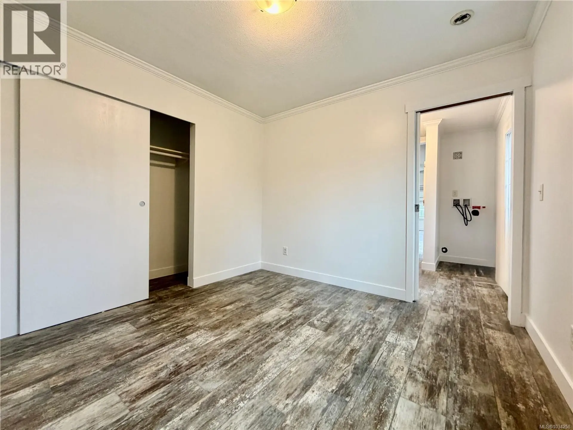 1322 Birchwood Rd - Image 9