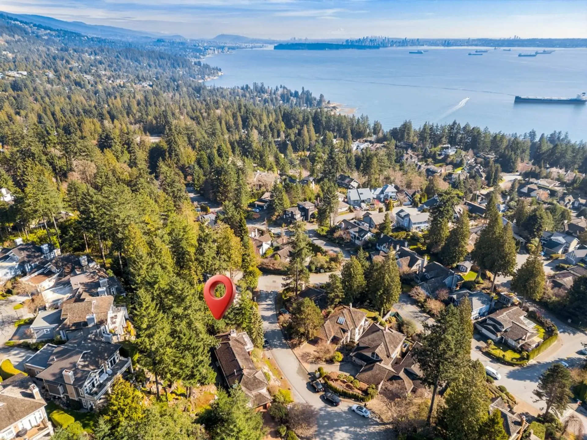 Property at 4815 Headland Close, West Vancouver, BC
