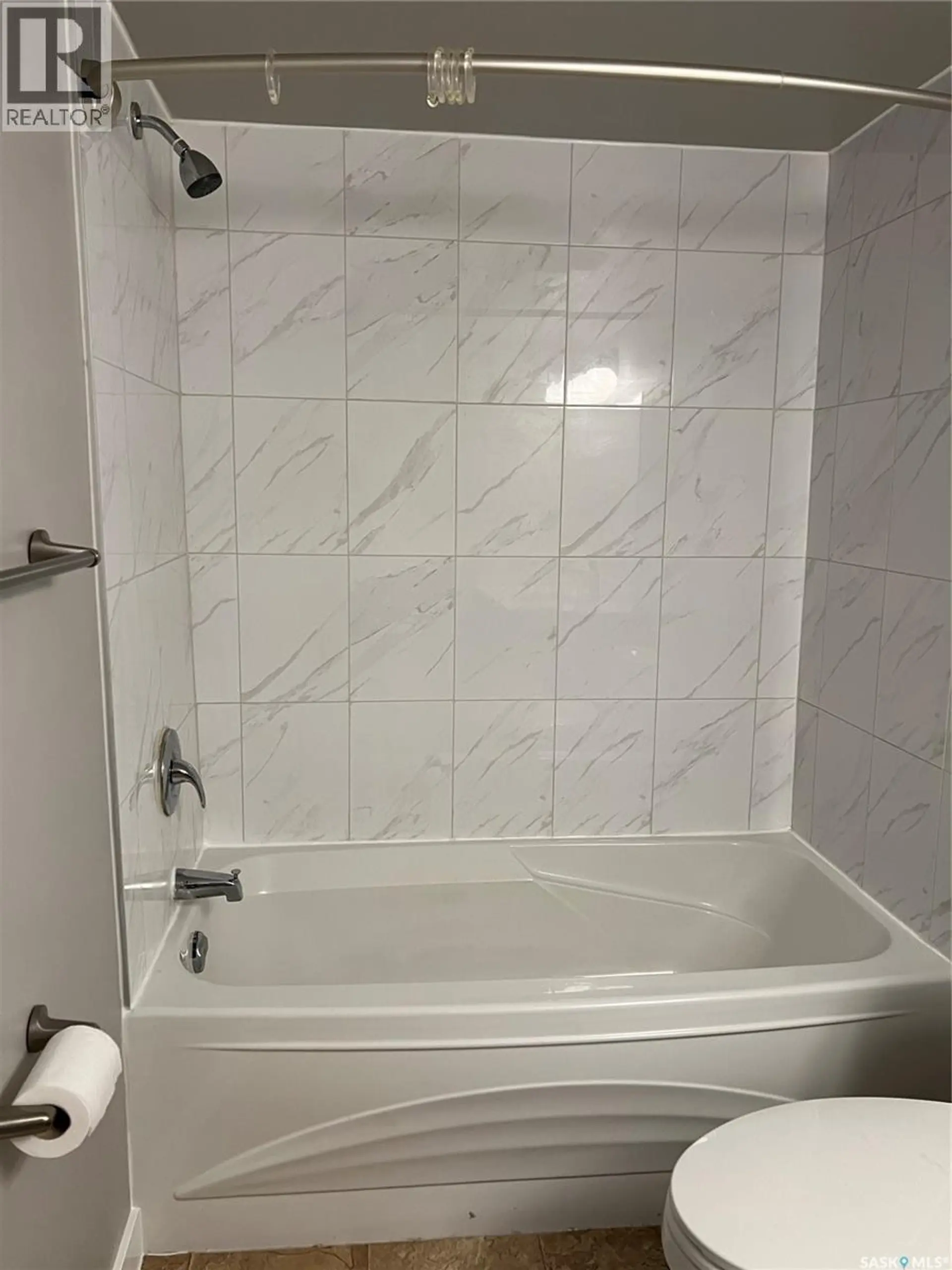 #3 2251 St Henry AVENUE - Image 5