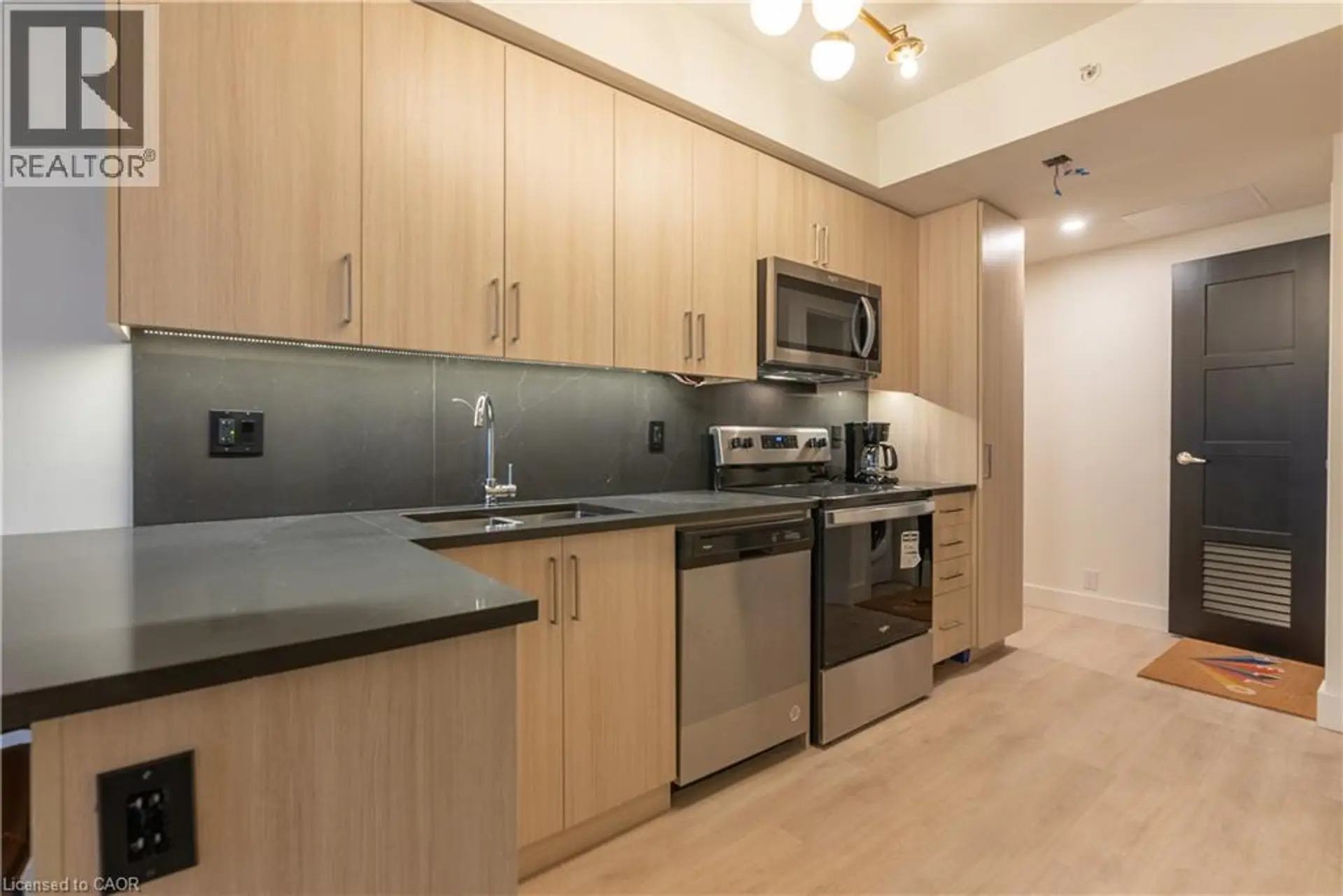 #1408 145 COLUMBIA Street W - Image 6