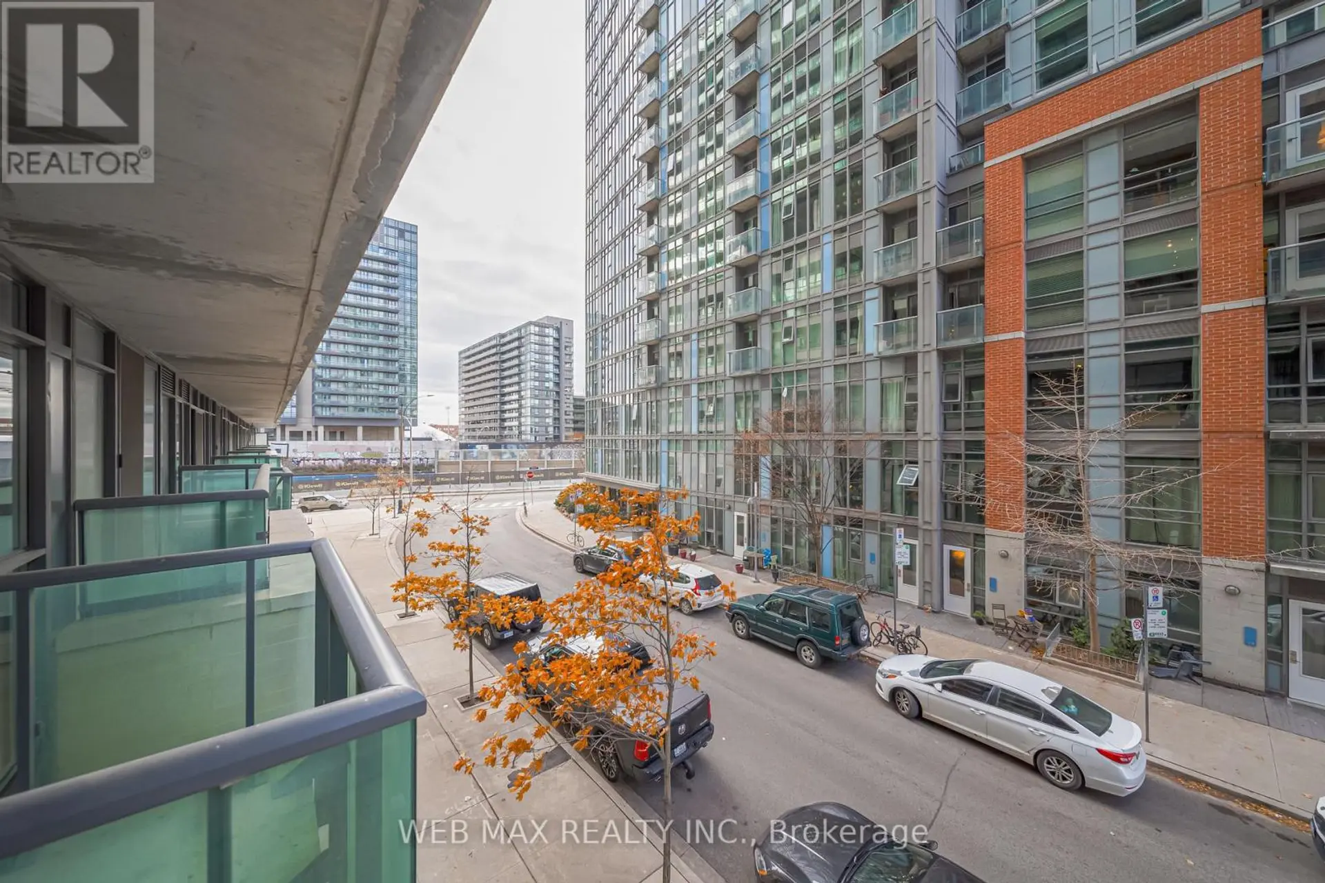 #205 36 LISGAR STREET - Image 1