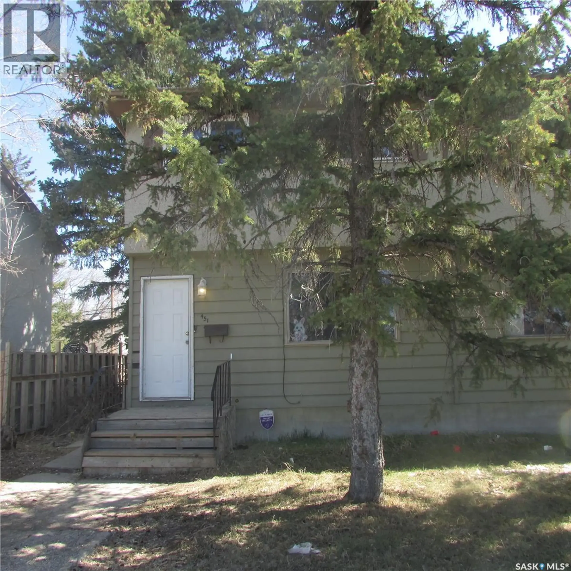 451 McIntosh STREET - Image 2