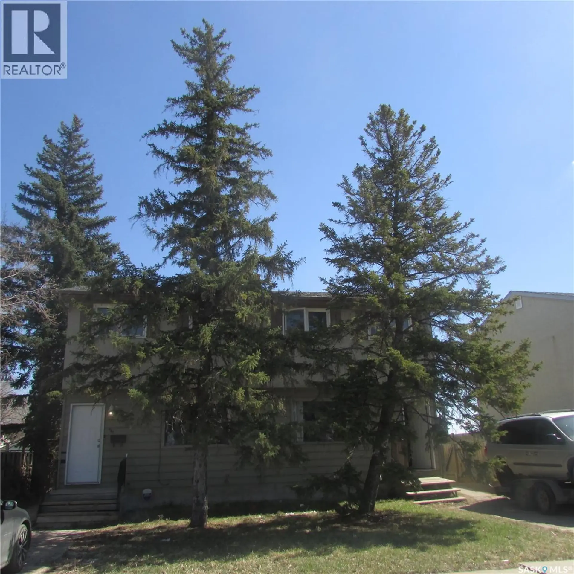 451 McIntosh STREET - Image 3